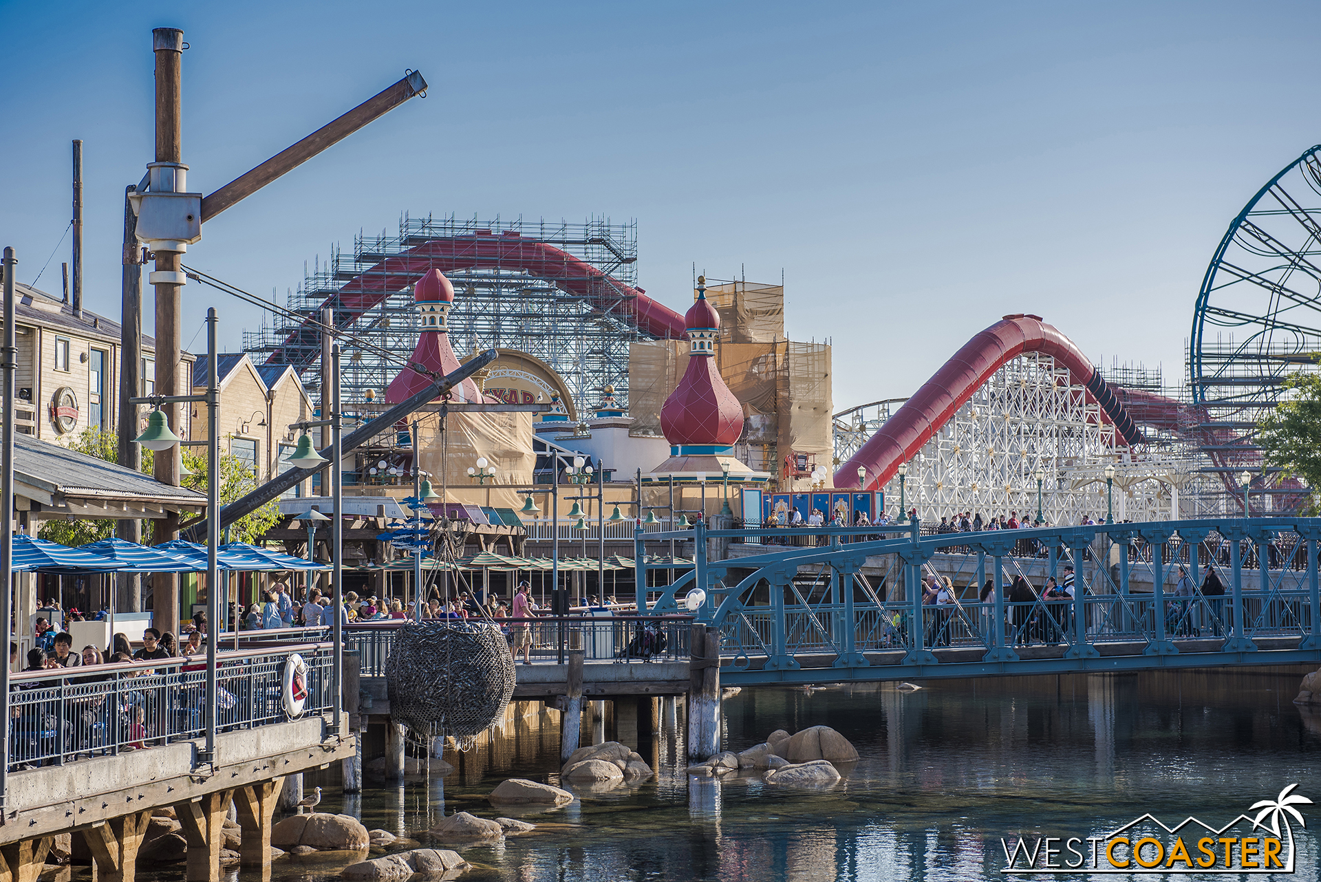  We’ve teleported to Pixar Pier now. 