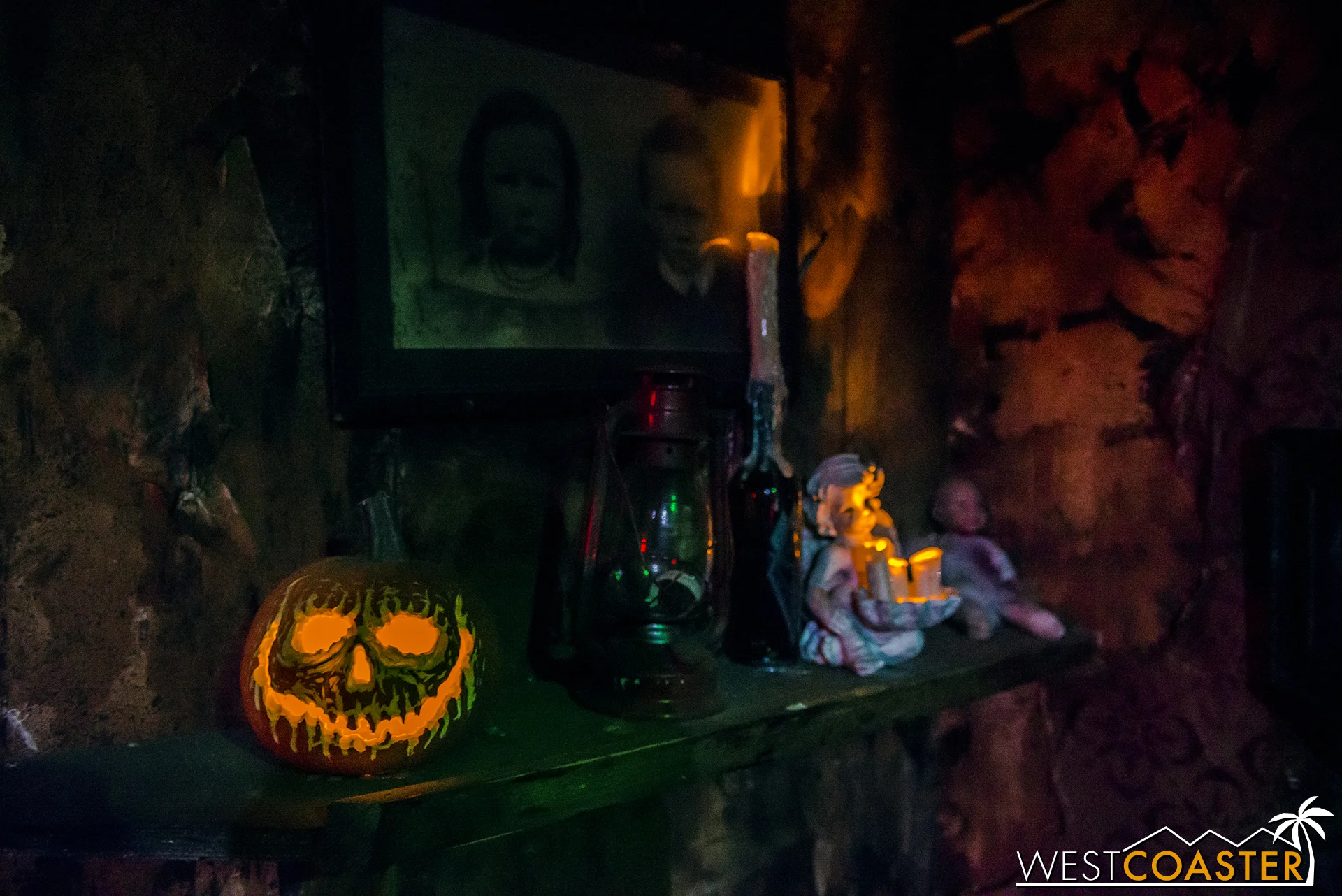 Dead Zone 805 brought a preview of their then-upcoming escape room to last year's Hall of Shadows. What will they bring this year?