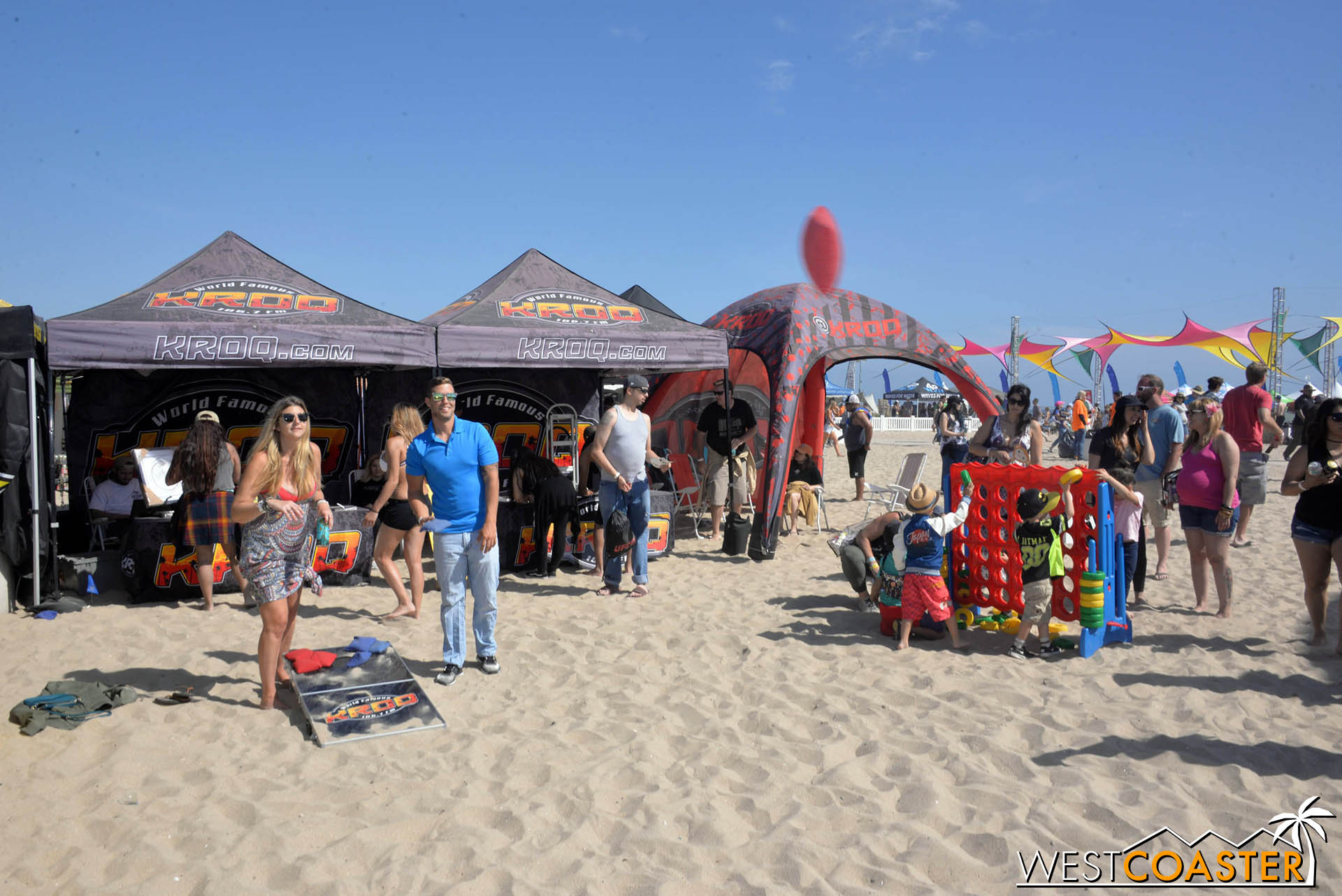  The beach games area coupled with a Lil’ Punk Kids Zone made this festival fun for couples, youths, and families. 