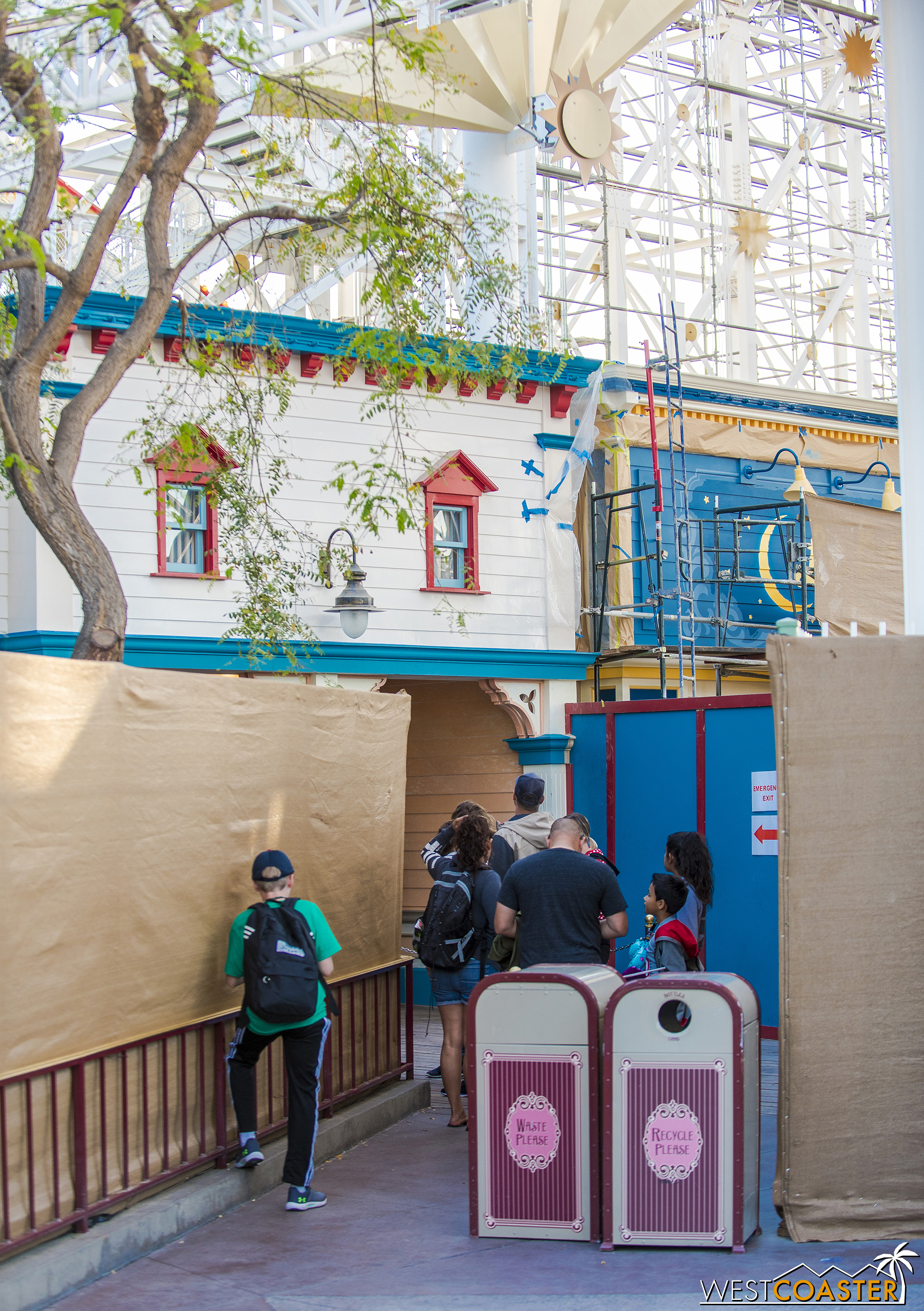  The main queue and Mr. Potato Head are being refurbished. 