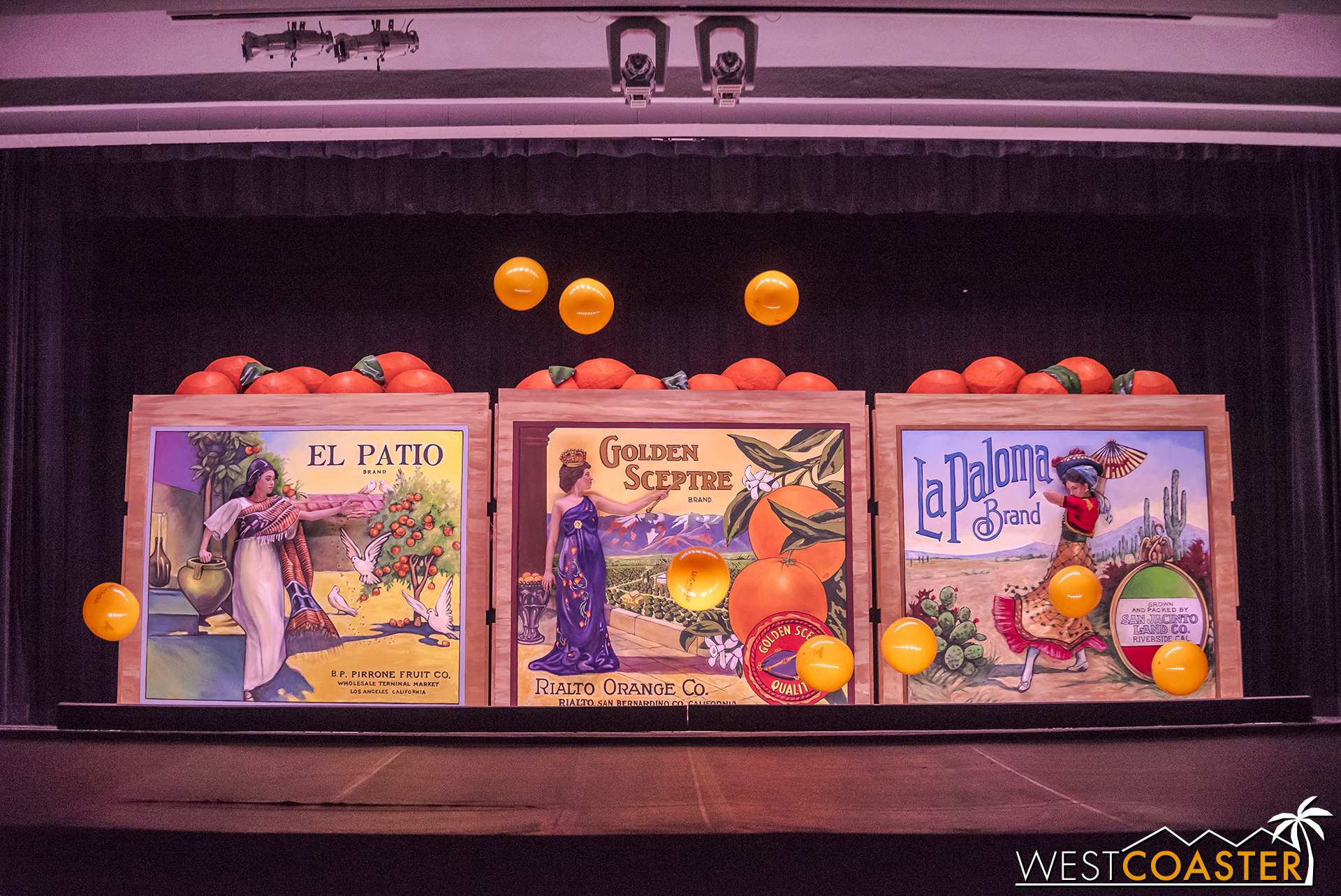  The preview ended with some fun beach balls / oranges tossed on the stage.  But quite an impressive taste of what the Pageant of the Masters offers! 