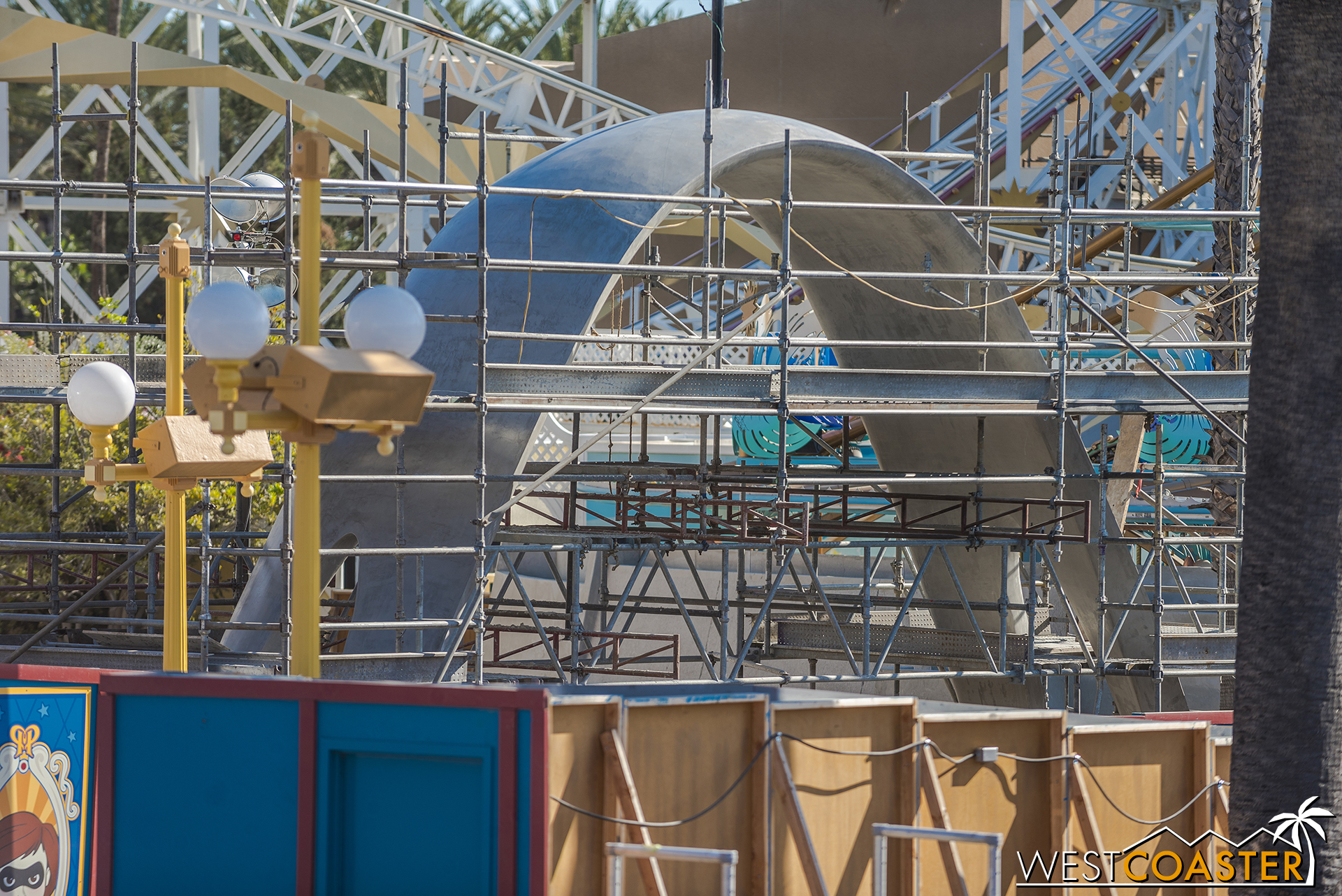 The entrance to the coaster…