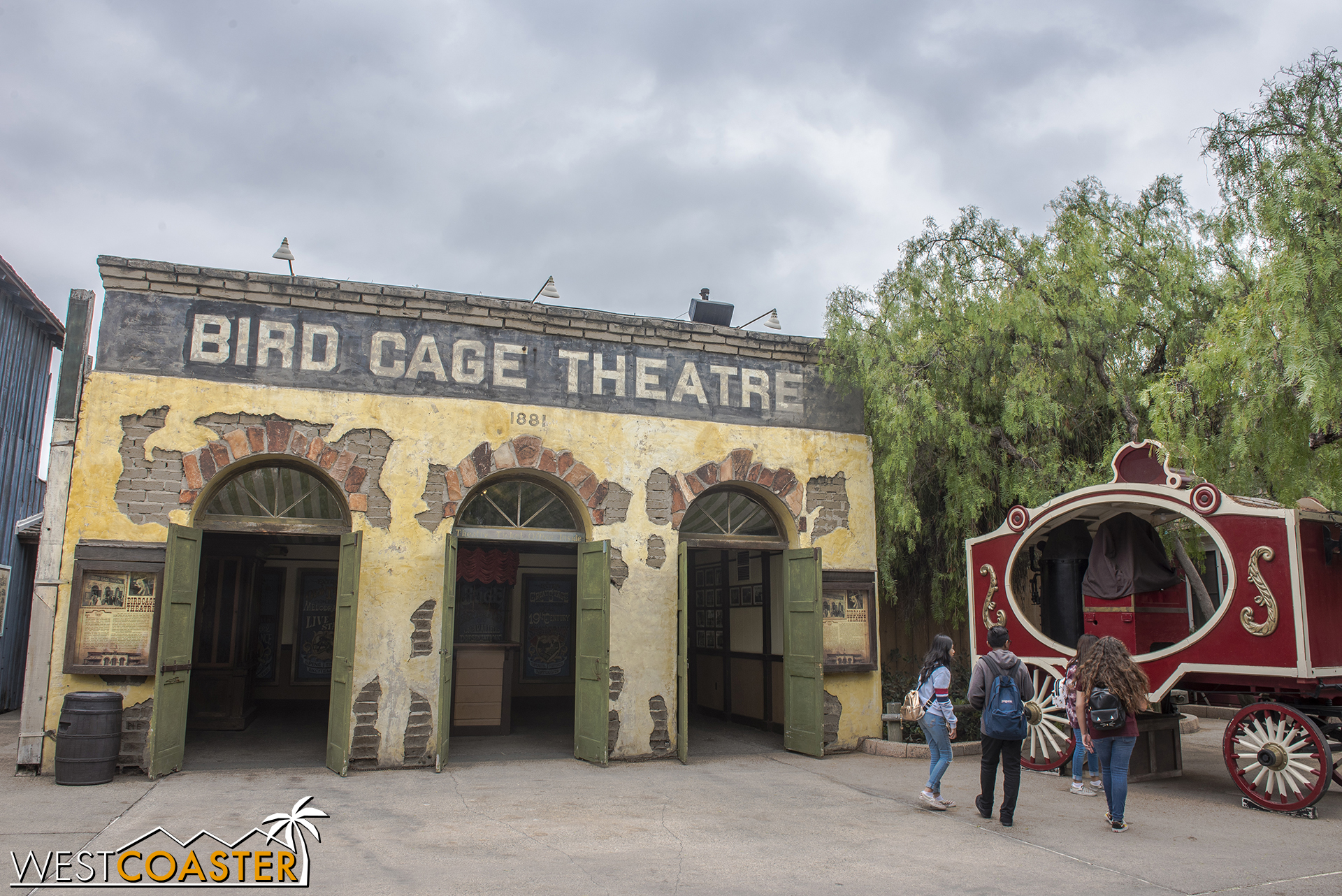  The Bird Cage Theater is home to a park show and is not directly involved with Ghost Town Alive!, but it factors into the lore. 