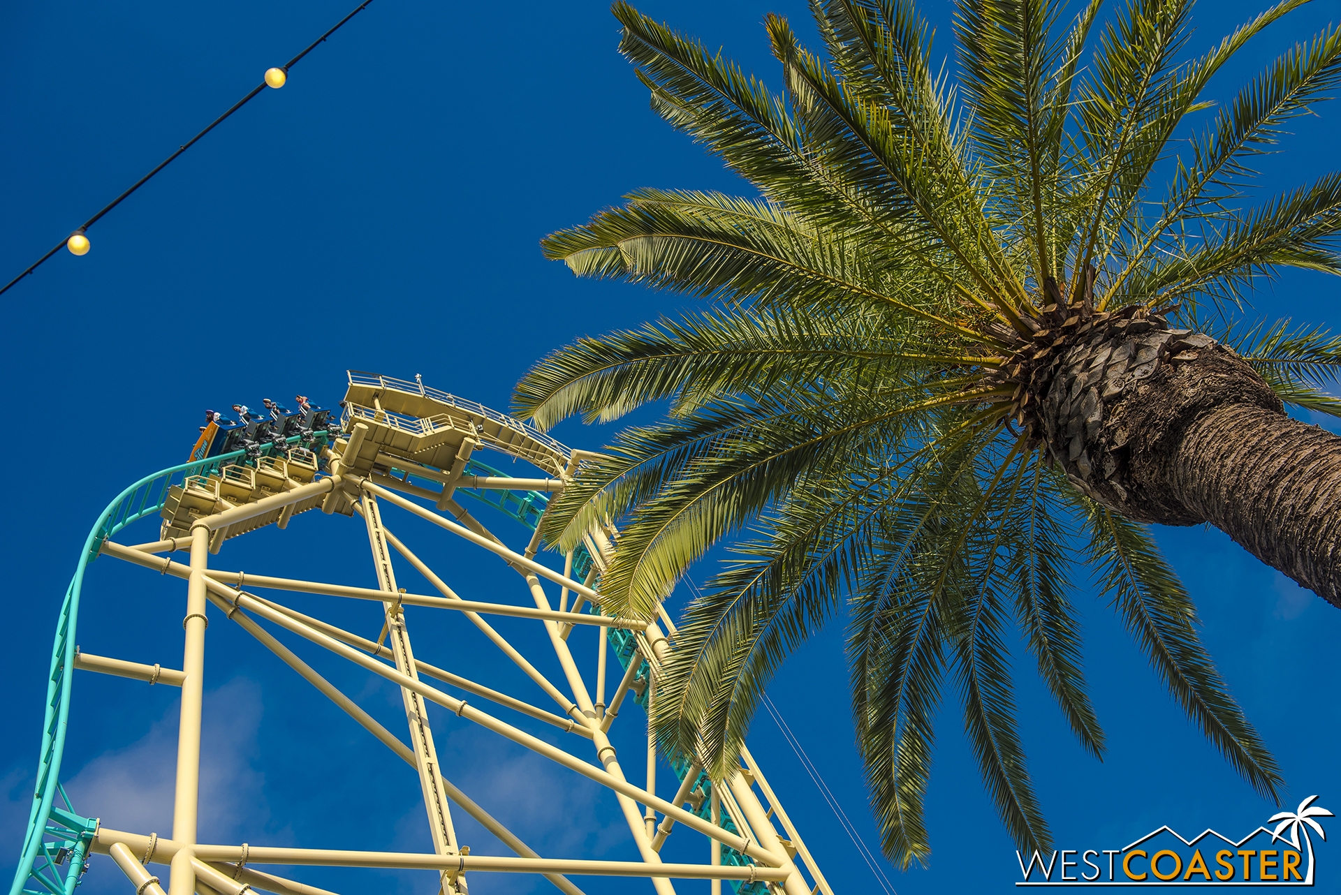  So here’s a bunch of pretty, blue sky pics with HangTime! 