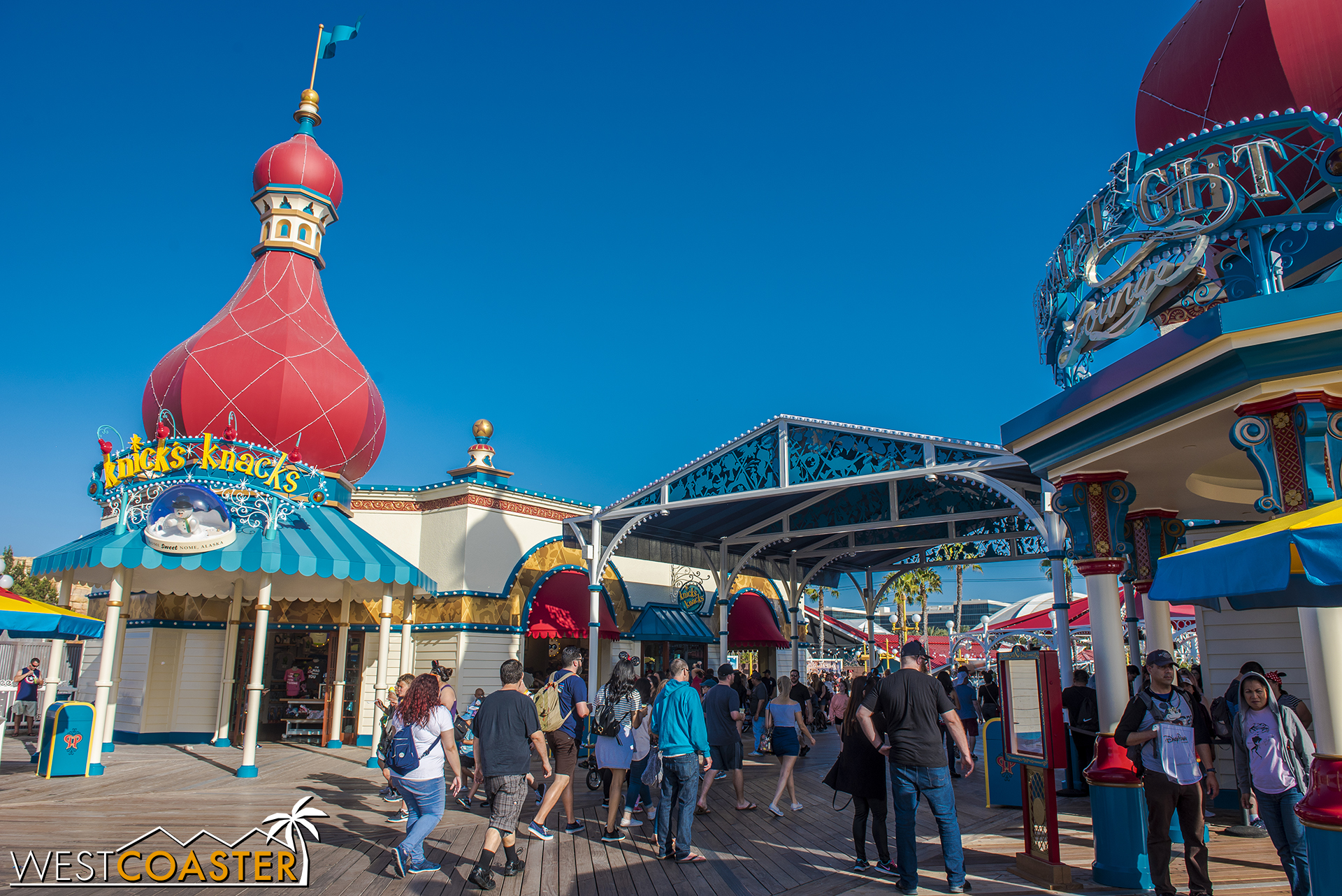  A look across the way from Lamplight Lounge… 