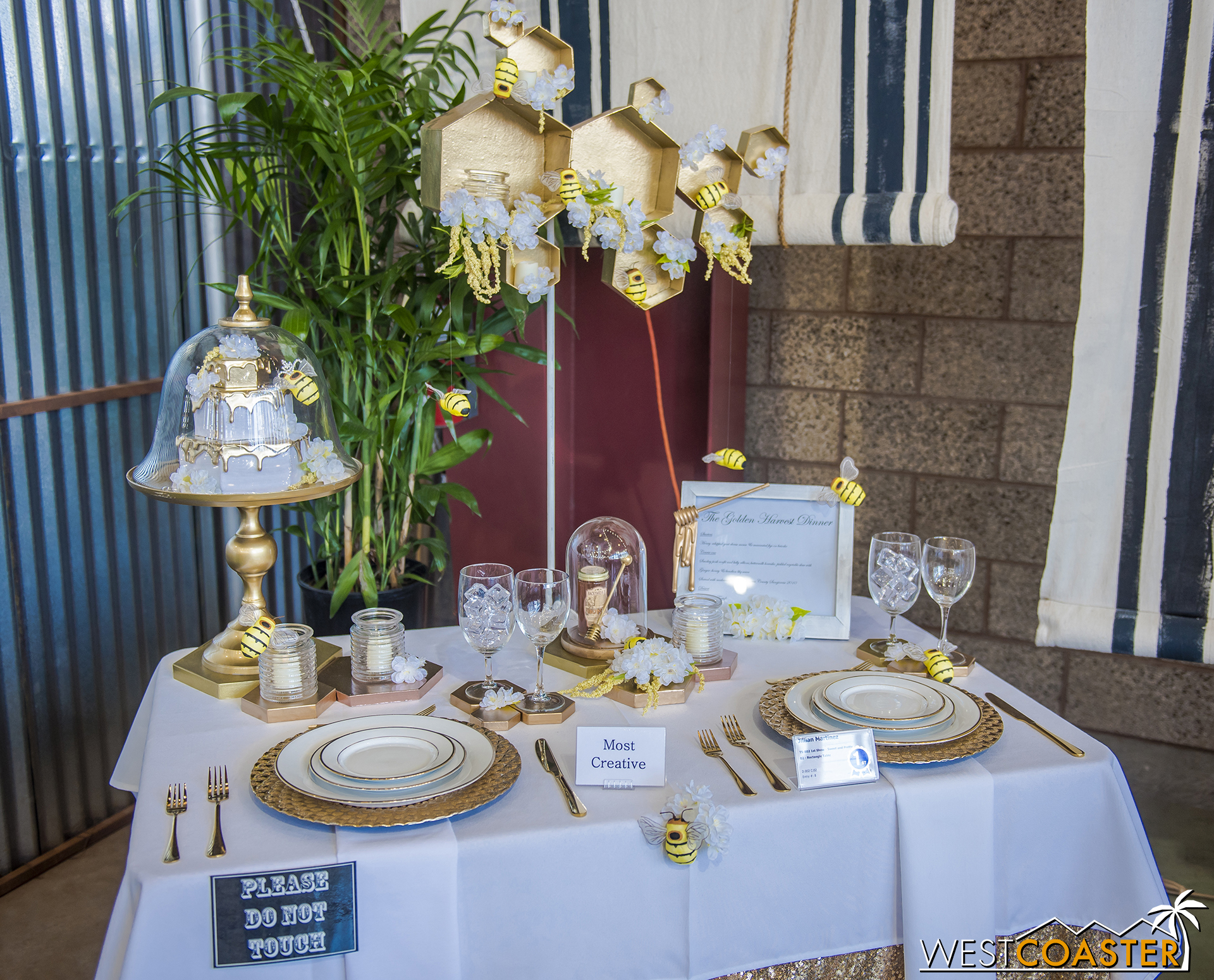  Every year, one of my favorite exhibits at the Fair is the table settings contest.  It can be found in the Culinary Arts hall. 