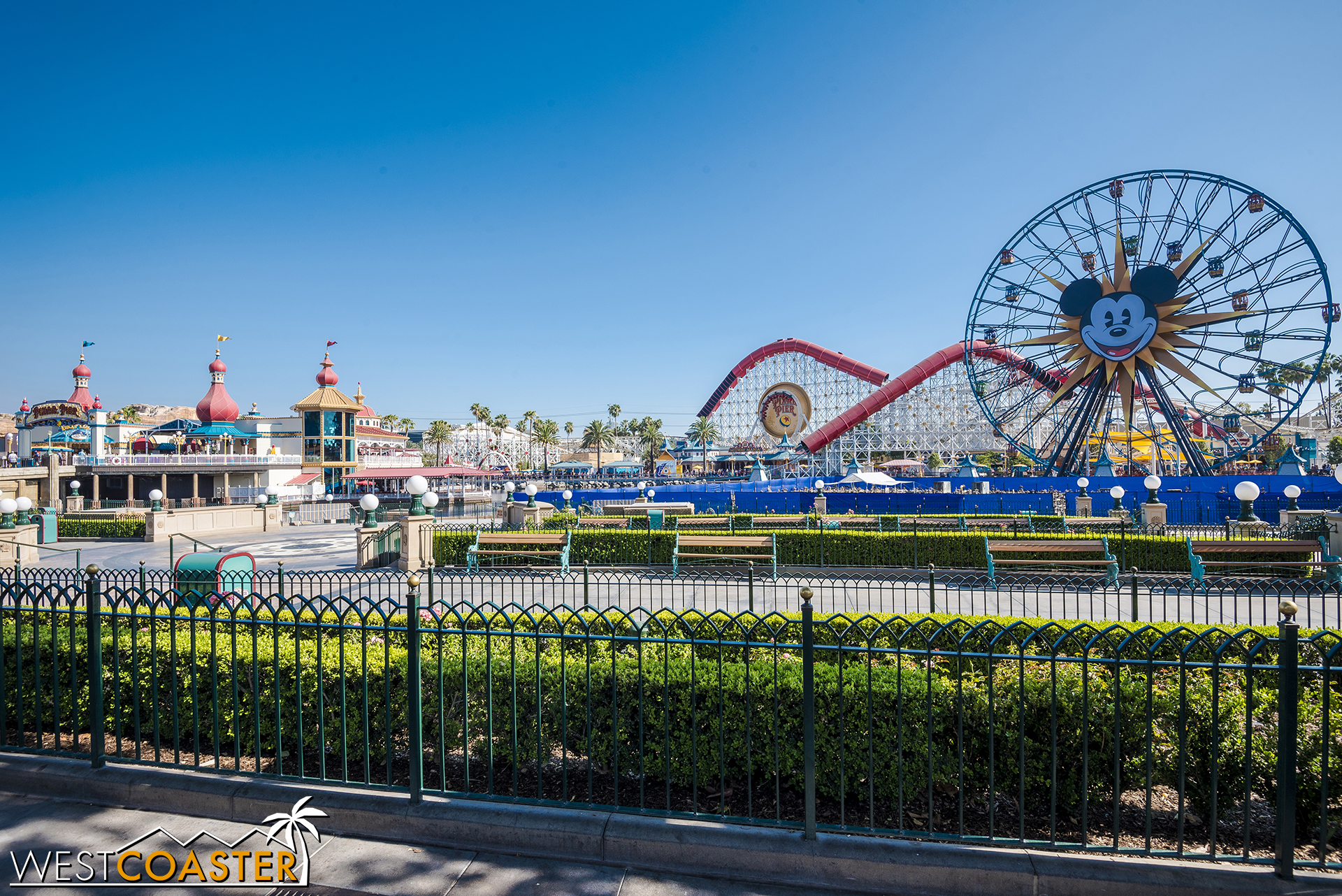  In World of Color news, the platforms are back up for repairs. 