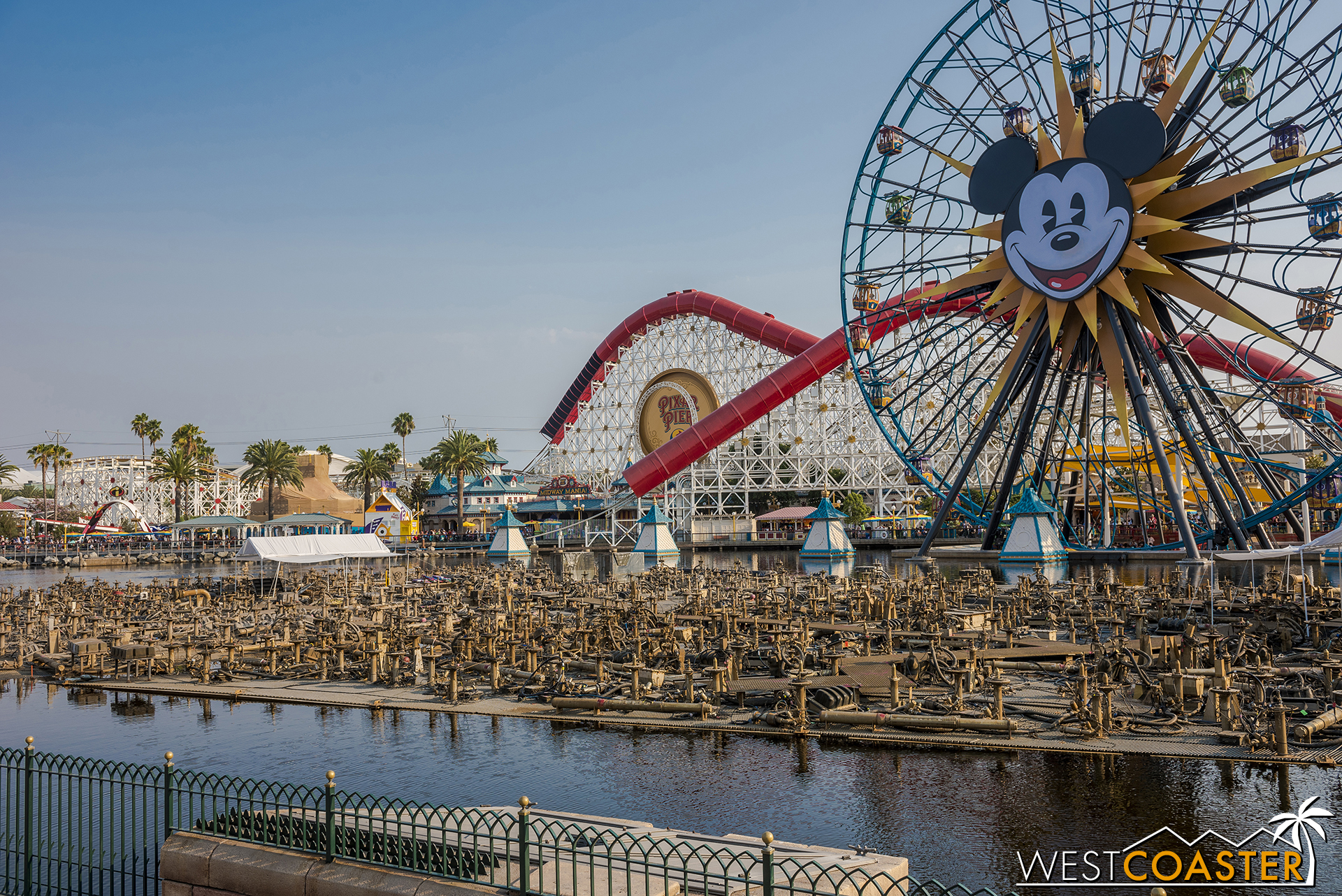  …or not.  The show is still down.  They’re fixing the platform and other show elements. 