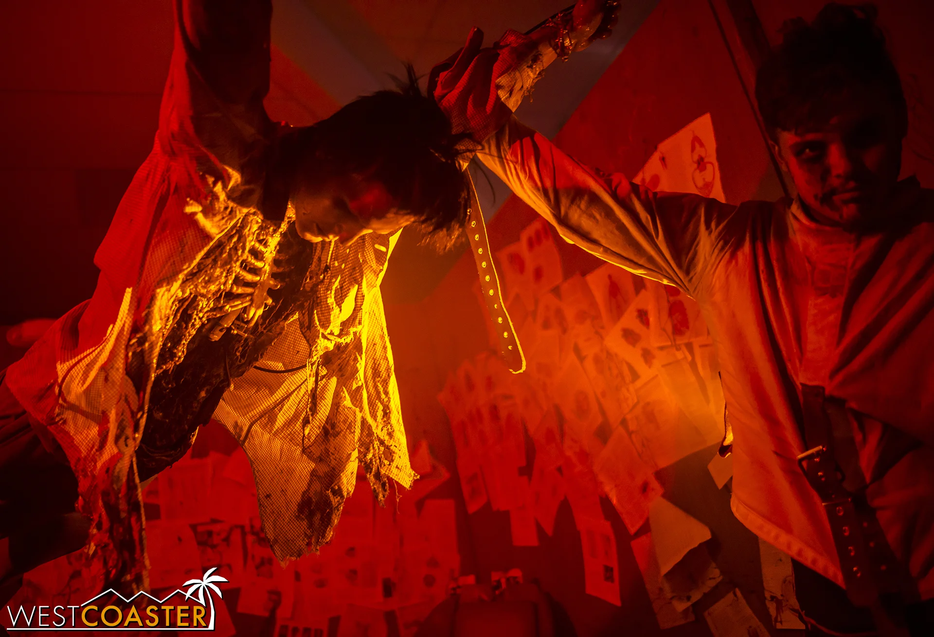 When we last saw Sinister Pointe as a haunt, they were taking people through a multi-route haunt. This year, they return in a multi-haunt route!