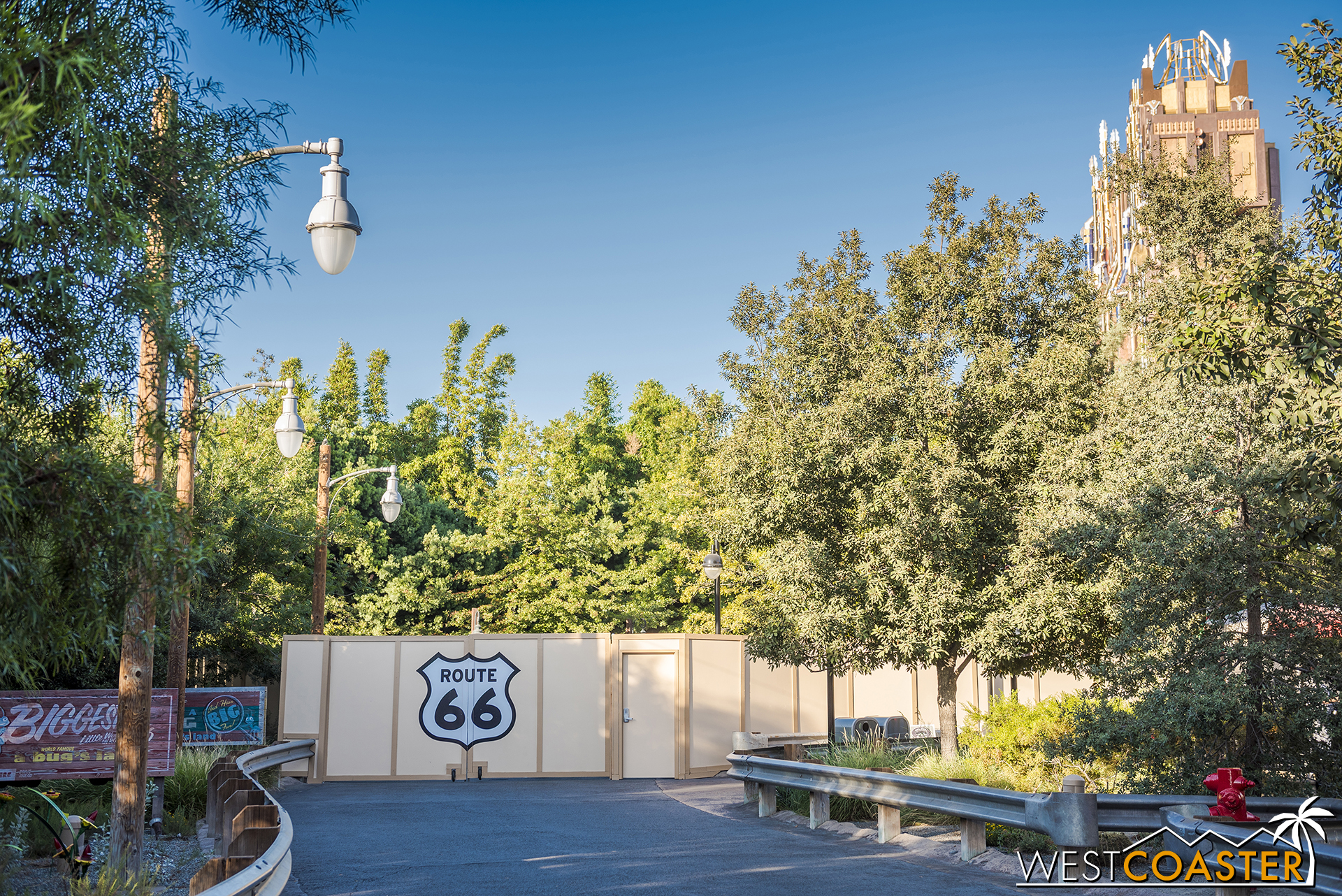  Guess that means Route 66 ends here (and similarly on the other side with Hollywood Land’s terminus by Guardians of the Galaxy). 