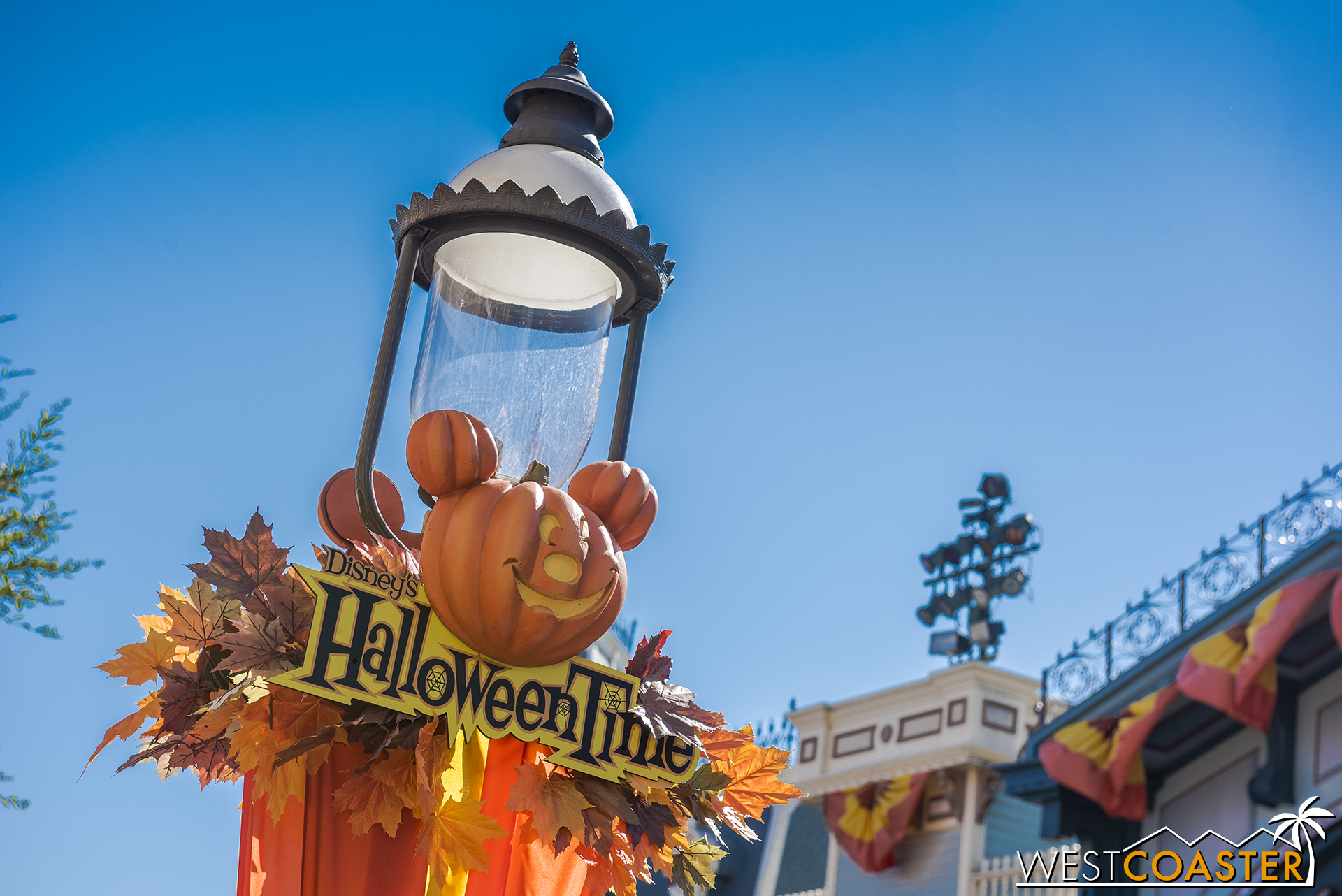  On Main Street, we see familiar decorations. 