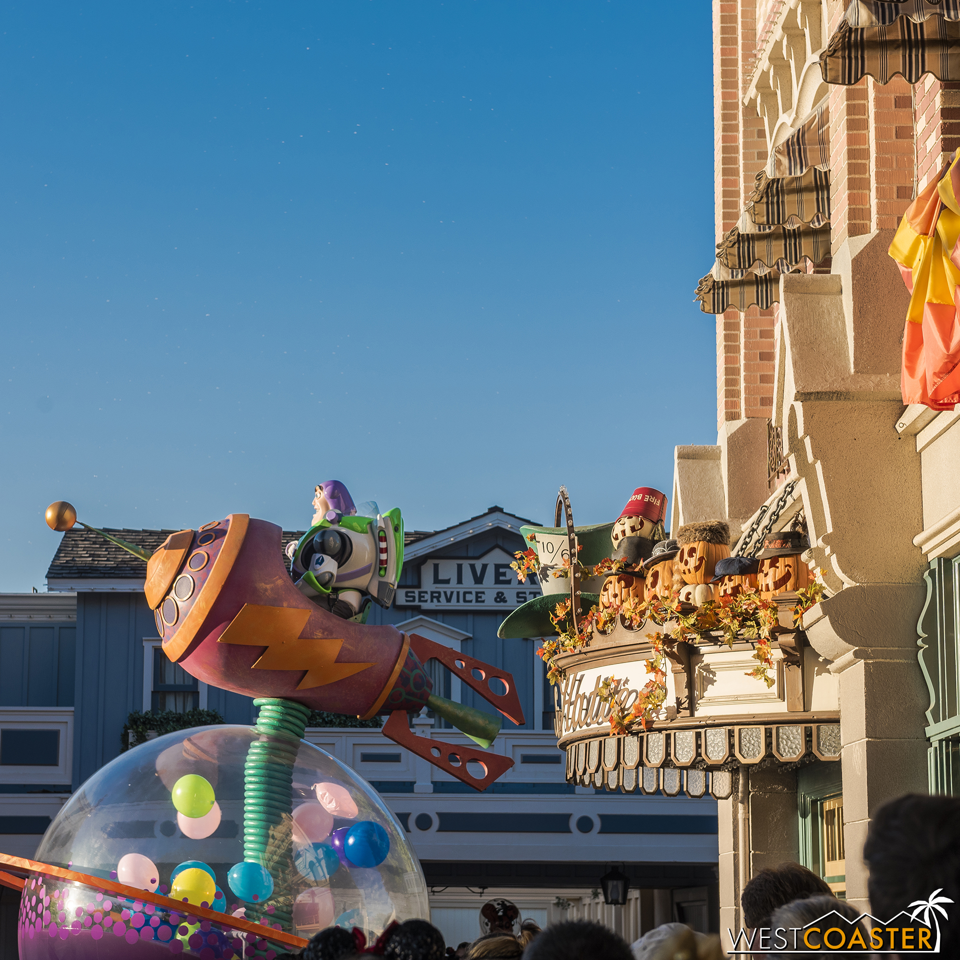  The Pixar Play Parade is still happening during the day.  Maybe it’s Pixar Pumpkin Fest? 