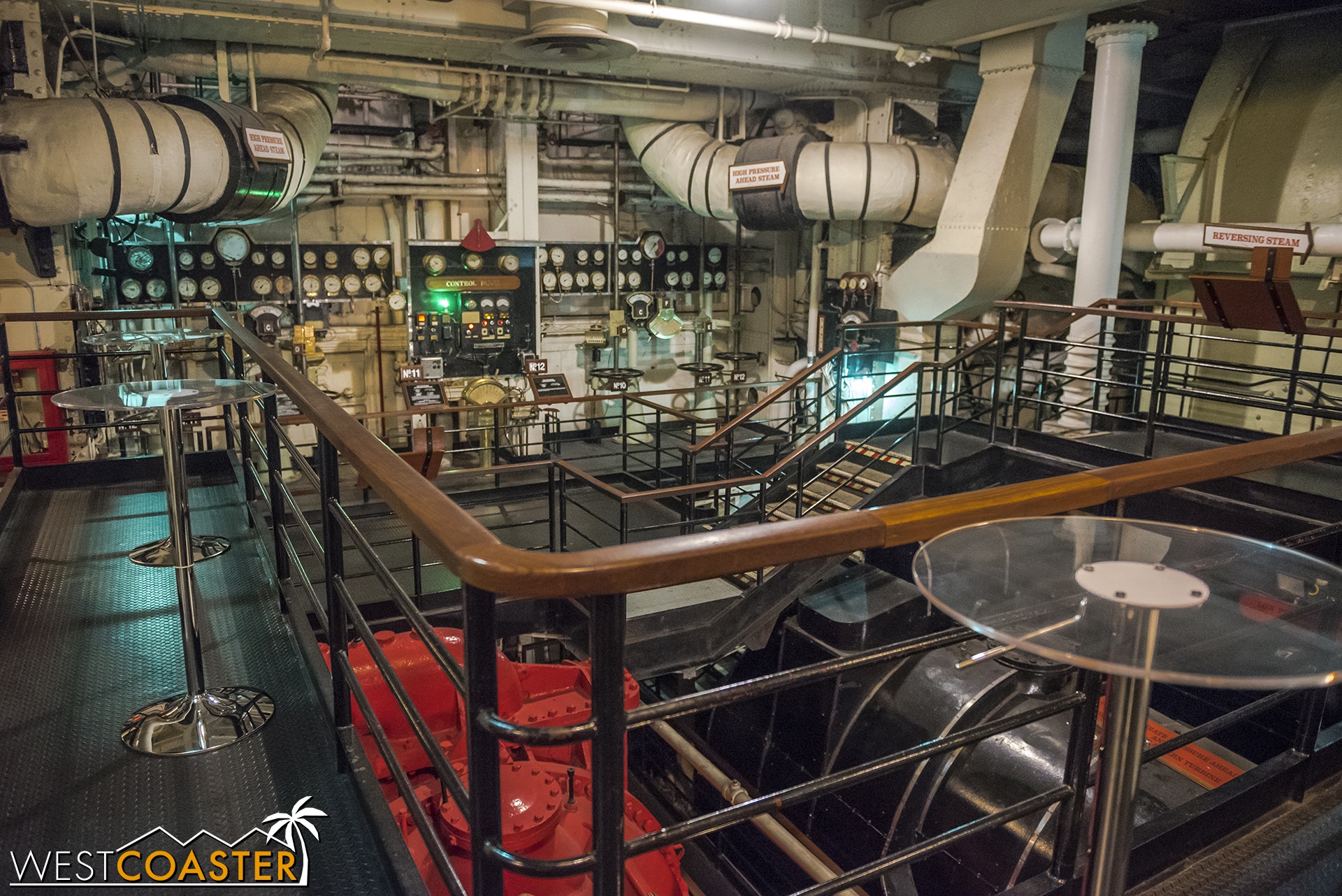  You get a nice view of the Queen Mary’s engine room while sipping your potable. 