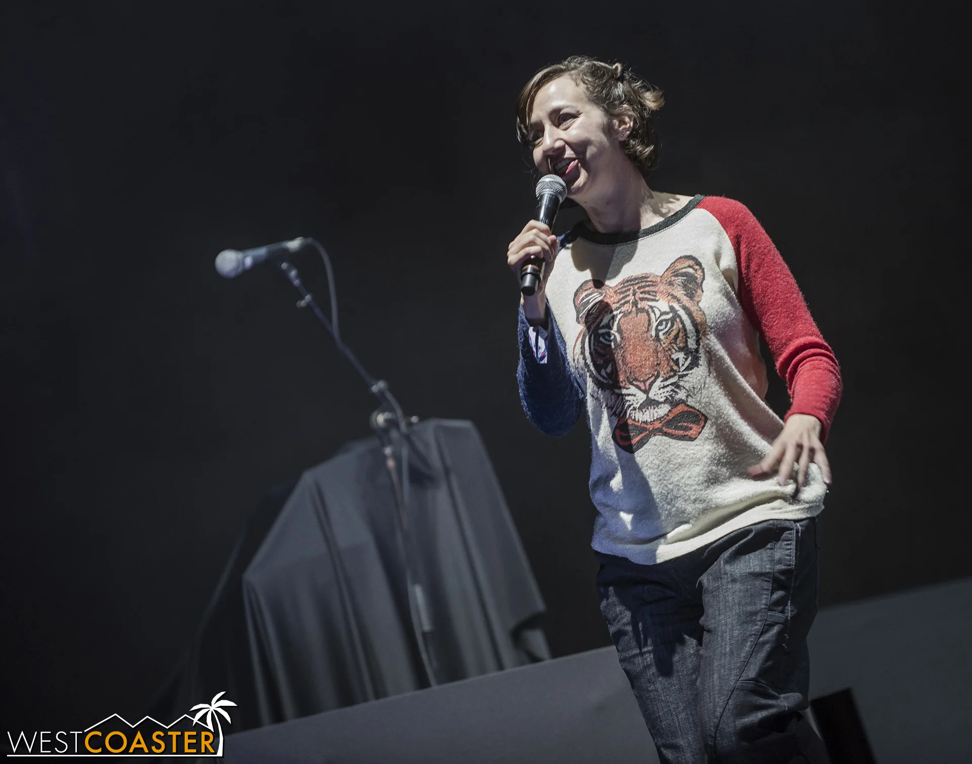Kristen Schaal provided a spirited, sometimes awkwardly charming and self-depreciating set.