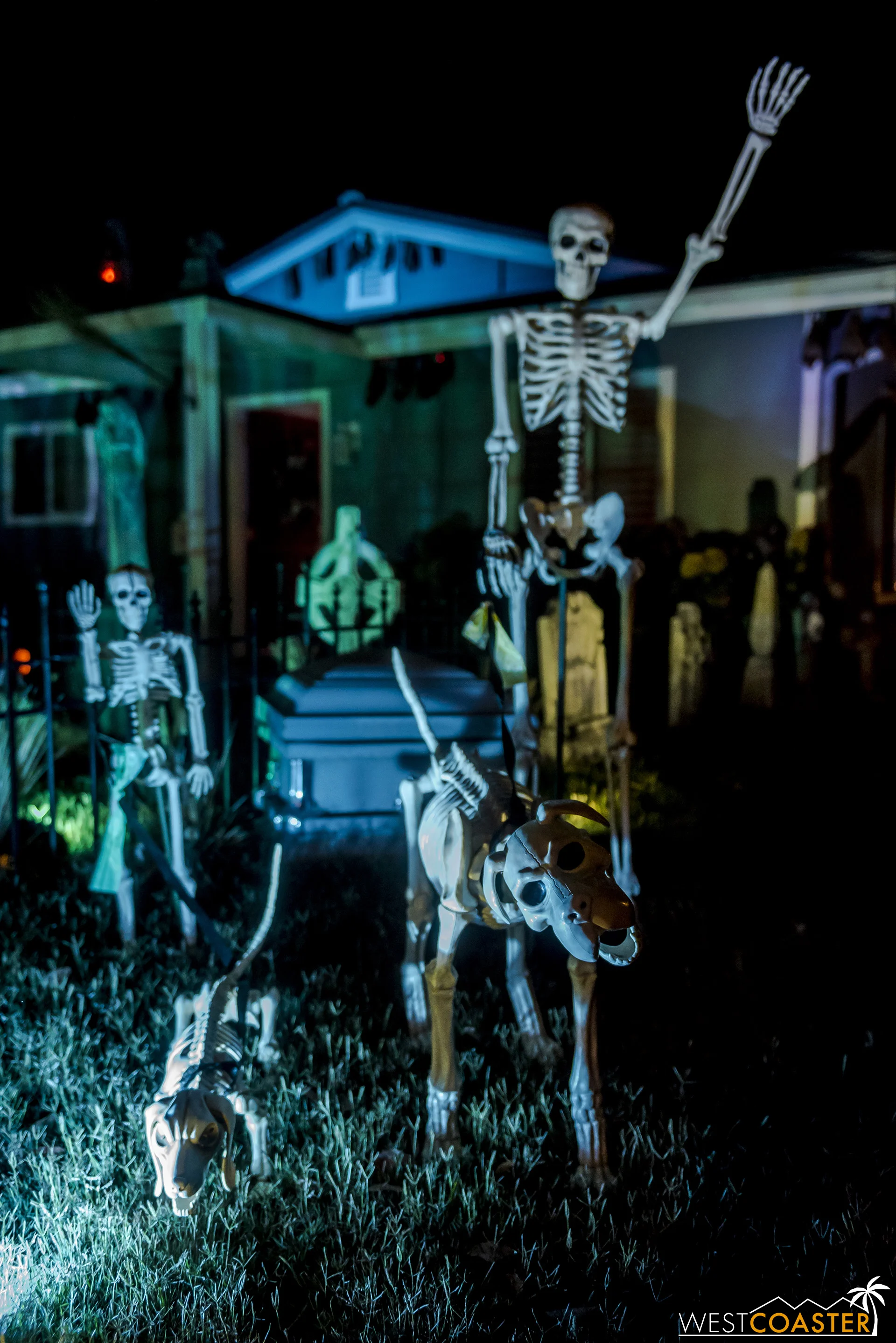 HauntingtonBeachManor-18_1111-0104.jpg