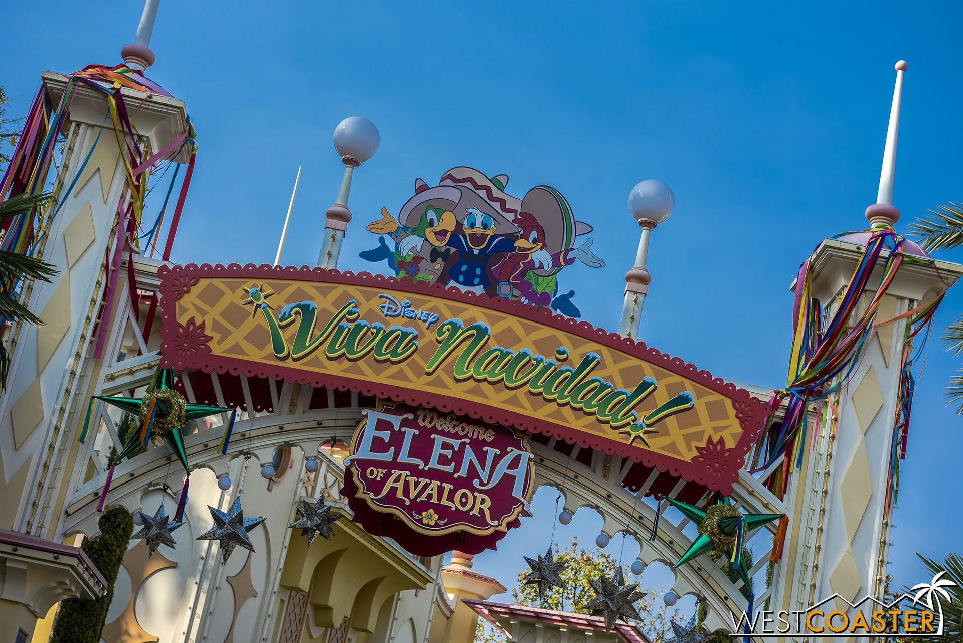 And ¡Viva Navidad! is back in its regular location over by the Boardwalk restaurants, next to Goofy’s Sky School!
