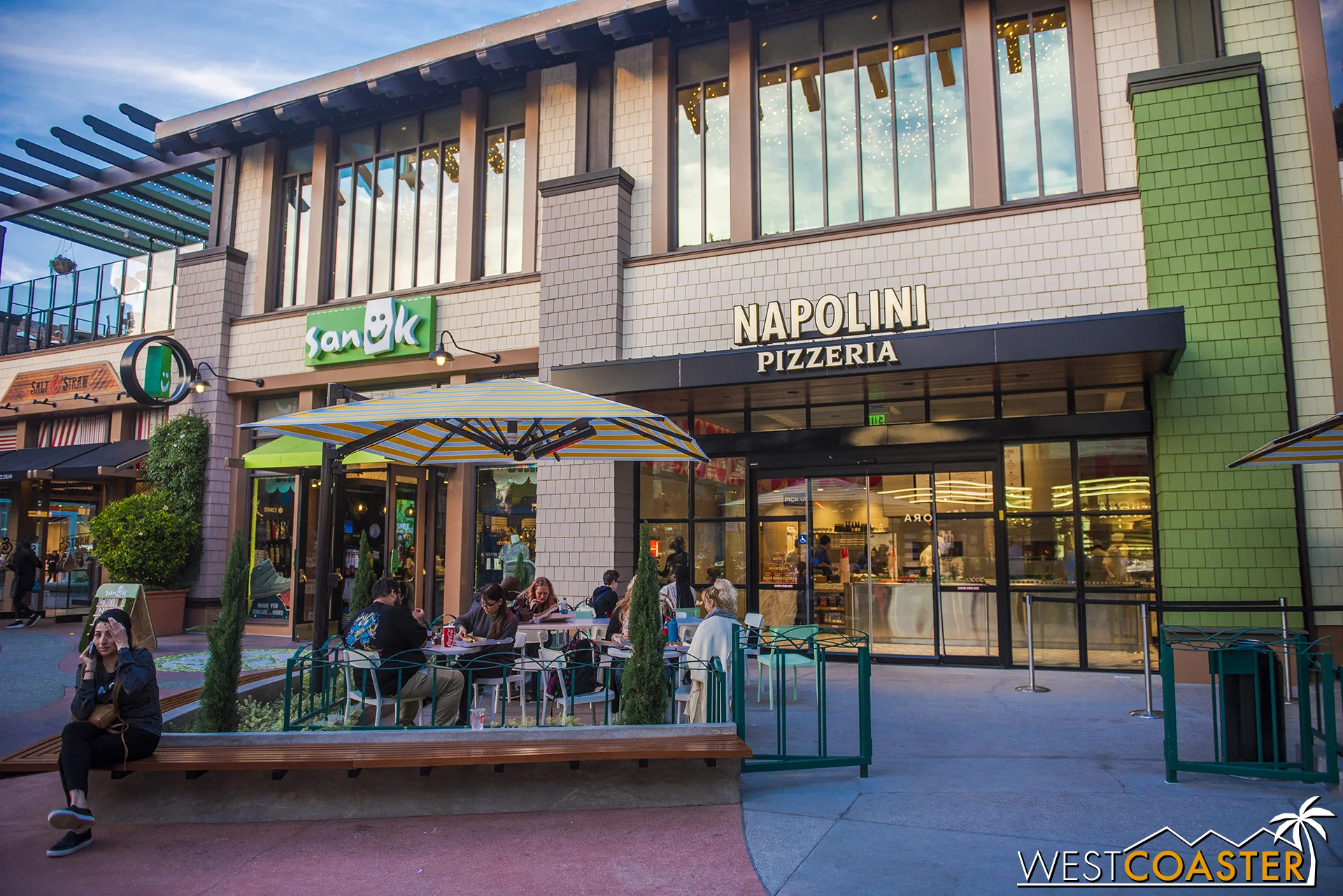 sanuk downtown disney