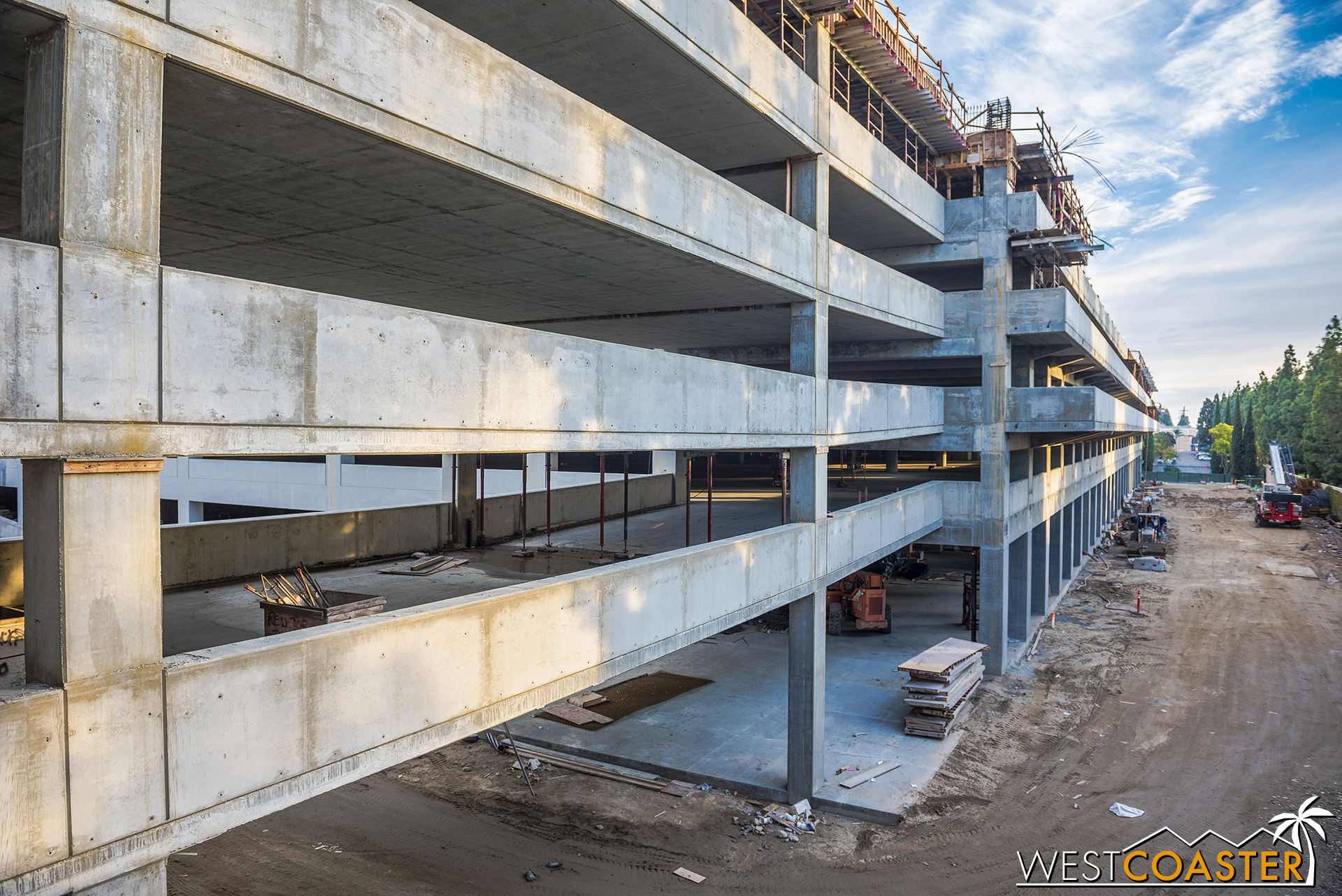  Looking out, we see this.  The west connector between old and new structure has progressed to the sixth floor. 