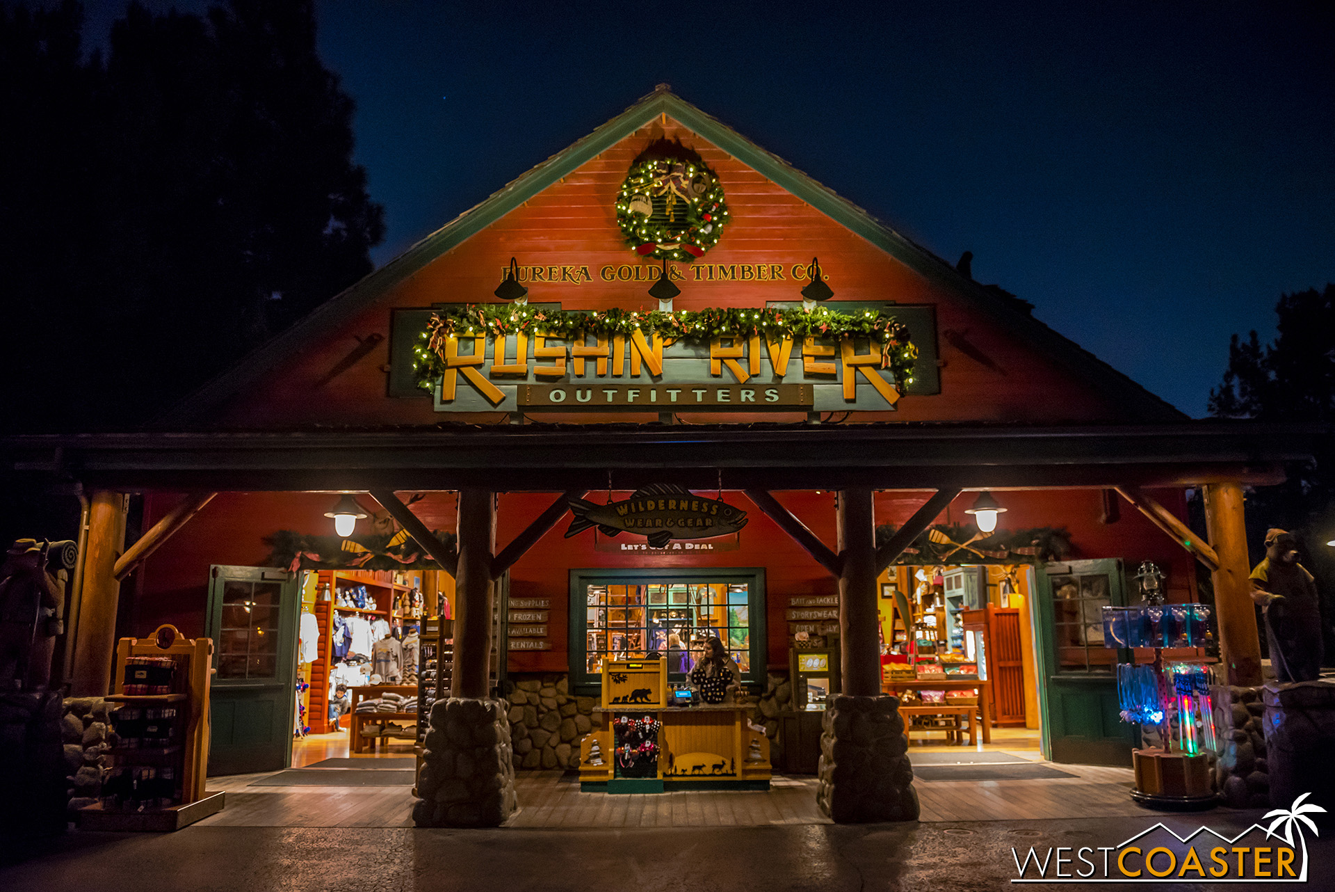  Holiday decorations were up at Grizzly Peak in California Adventure too. 
