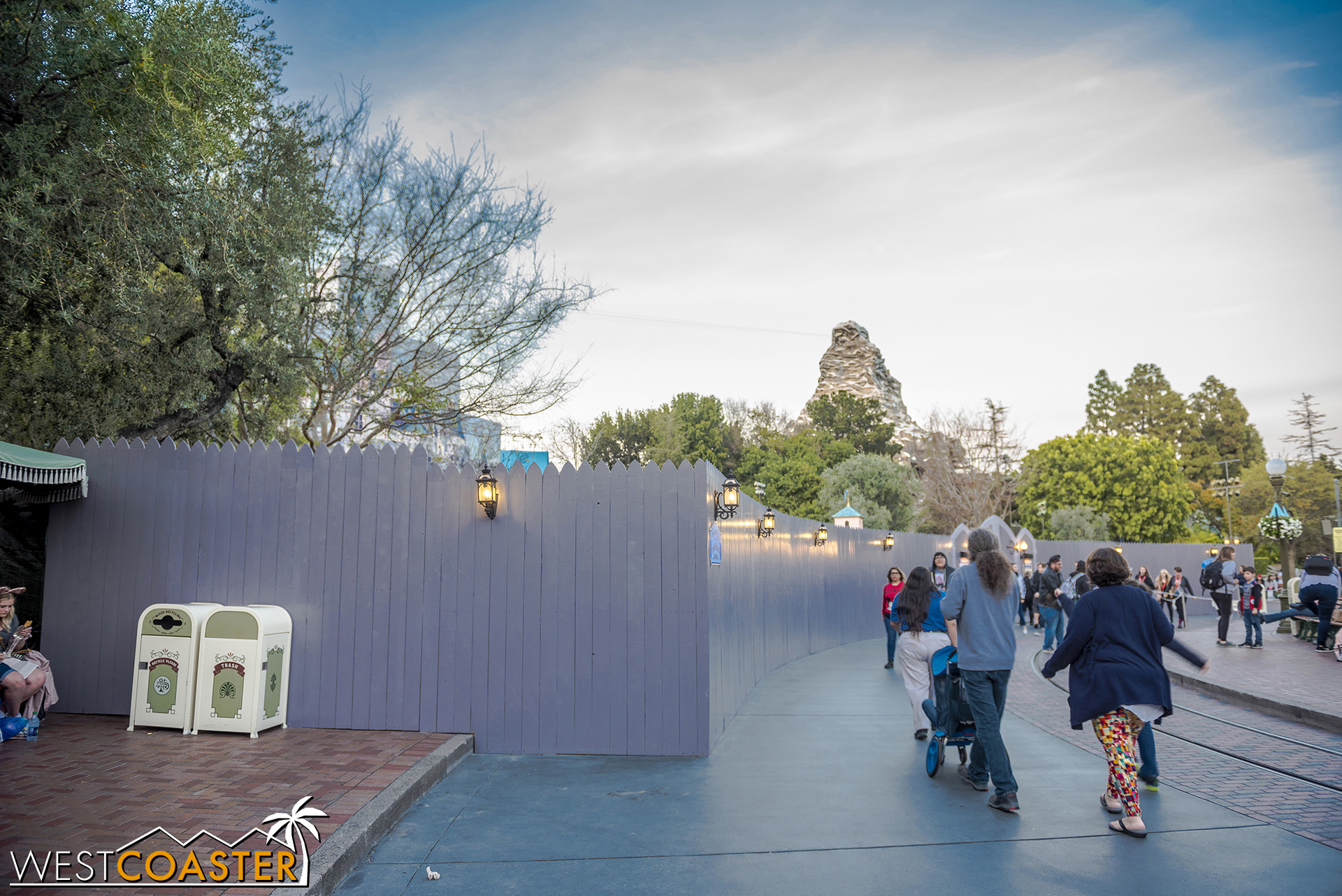  The work walls have been adjusted a bit to block the entrance into Fantasy Faire.  The lane from the Frontierland entrance must be used instead. 