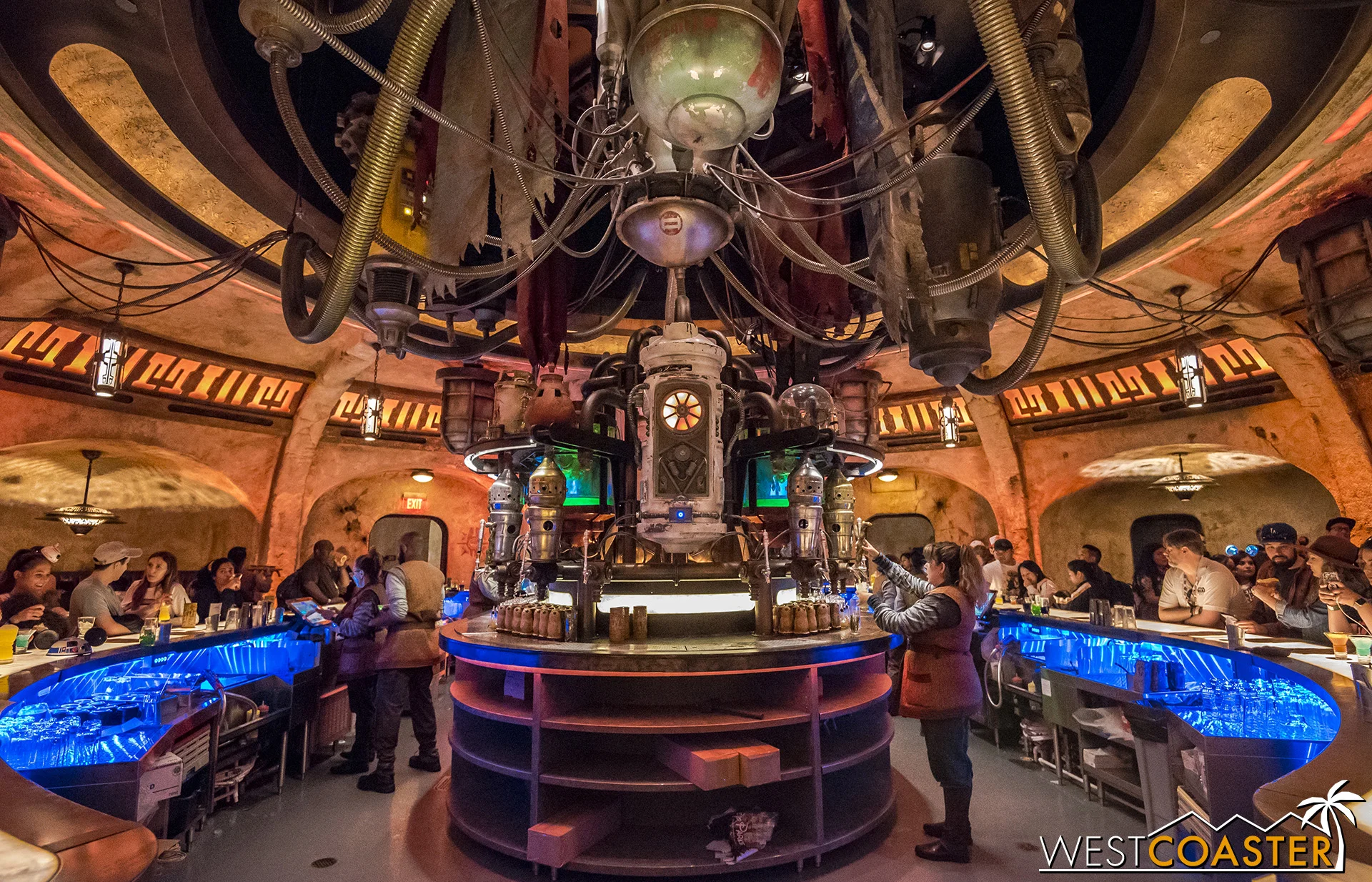 The scene at Oga’s Cantina is lively and bustling, though you never know the types of characters you might bump into!