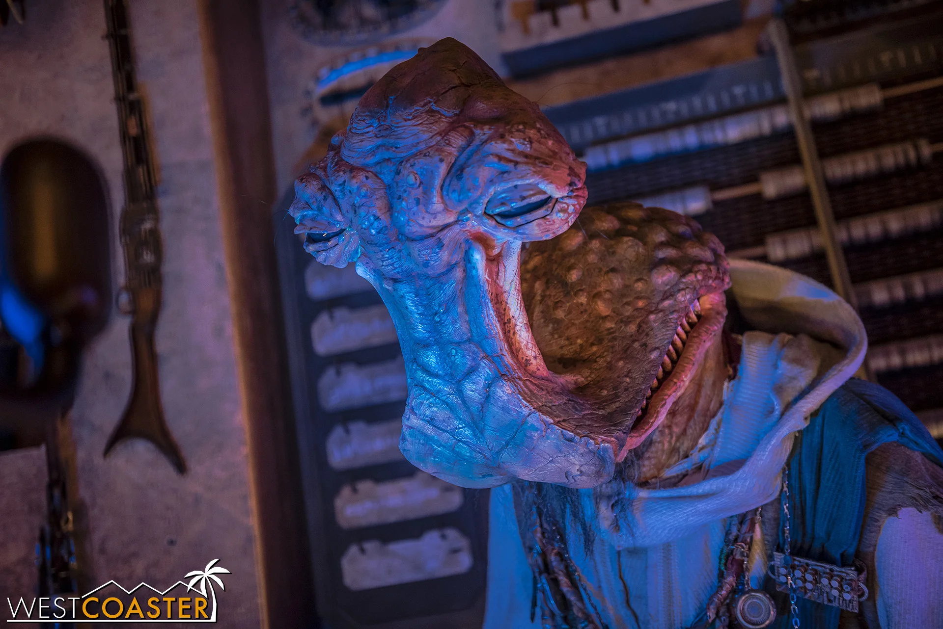 The Ithorian is very busy at work.