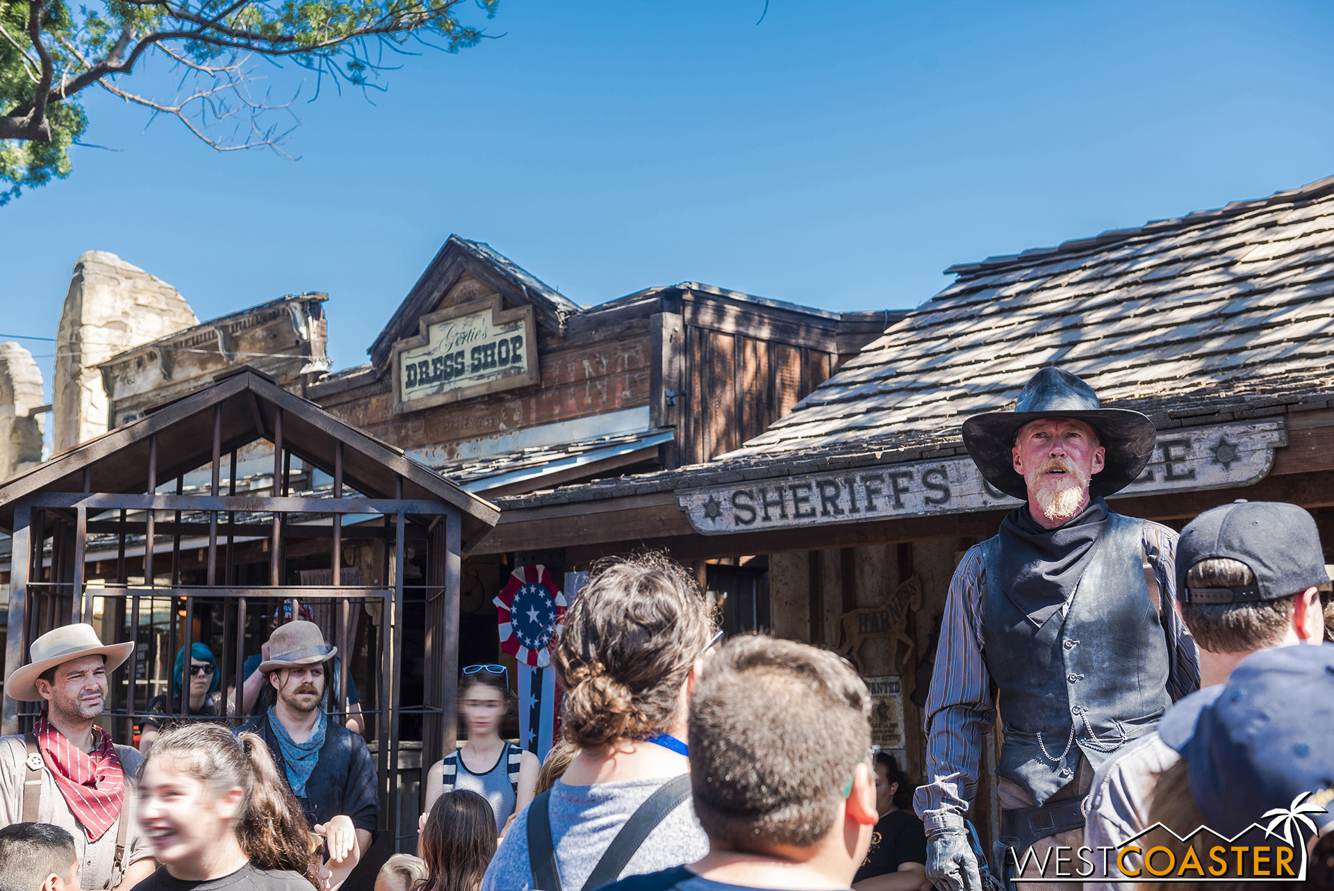  Unbelievably, it’s up to the Mayfields to go after Colonel Hudson and Private Brady, who are actually revealed to be the very members of the Mad Bucks Gang that they were facetiously warning the Citizens of Calico about! 