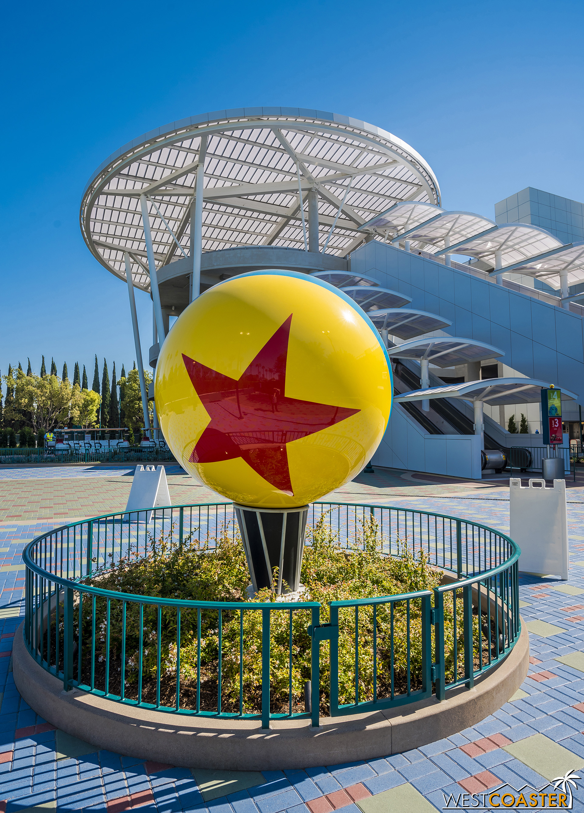  Welcome to the Pixar Pals parking structure! The Pixar Ball reinforces that it’s Pixar. 