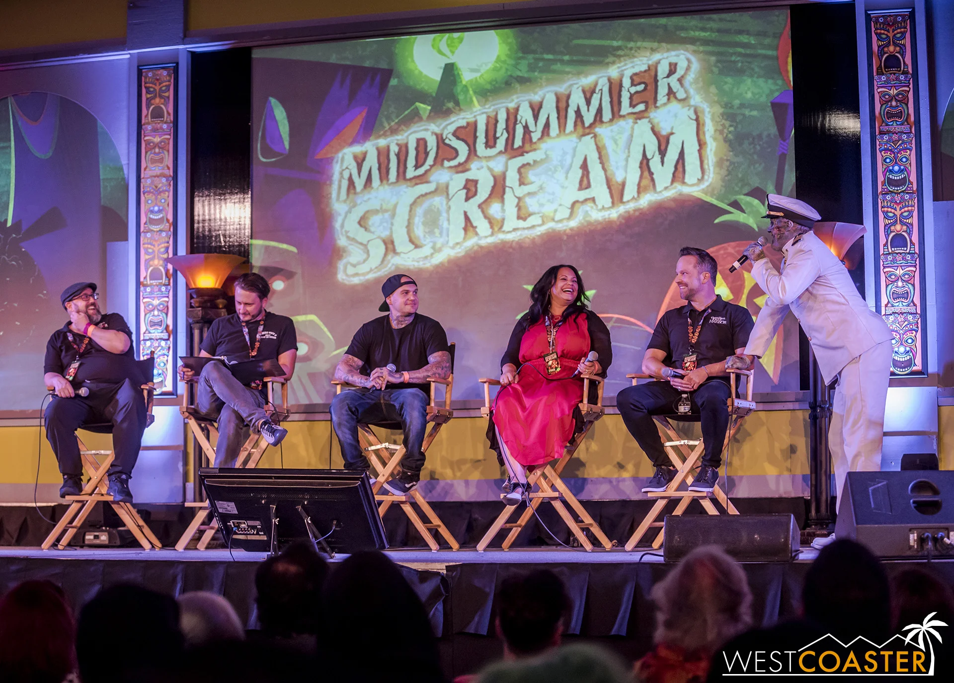 It’s always a lively time at the Dark Harbor panel. A hilarious one too!