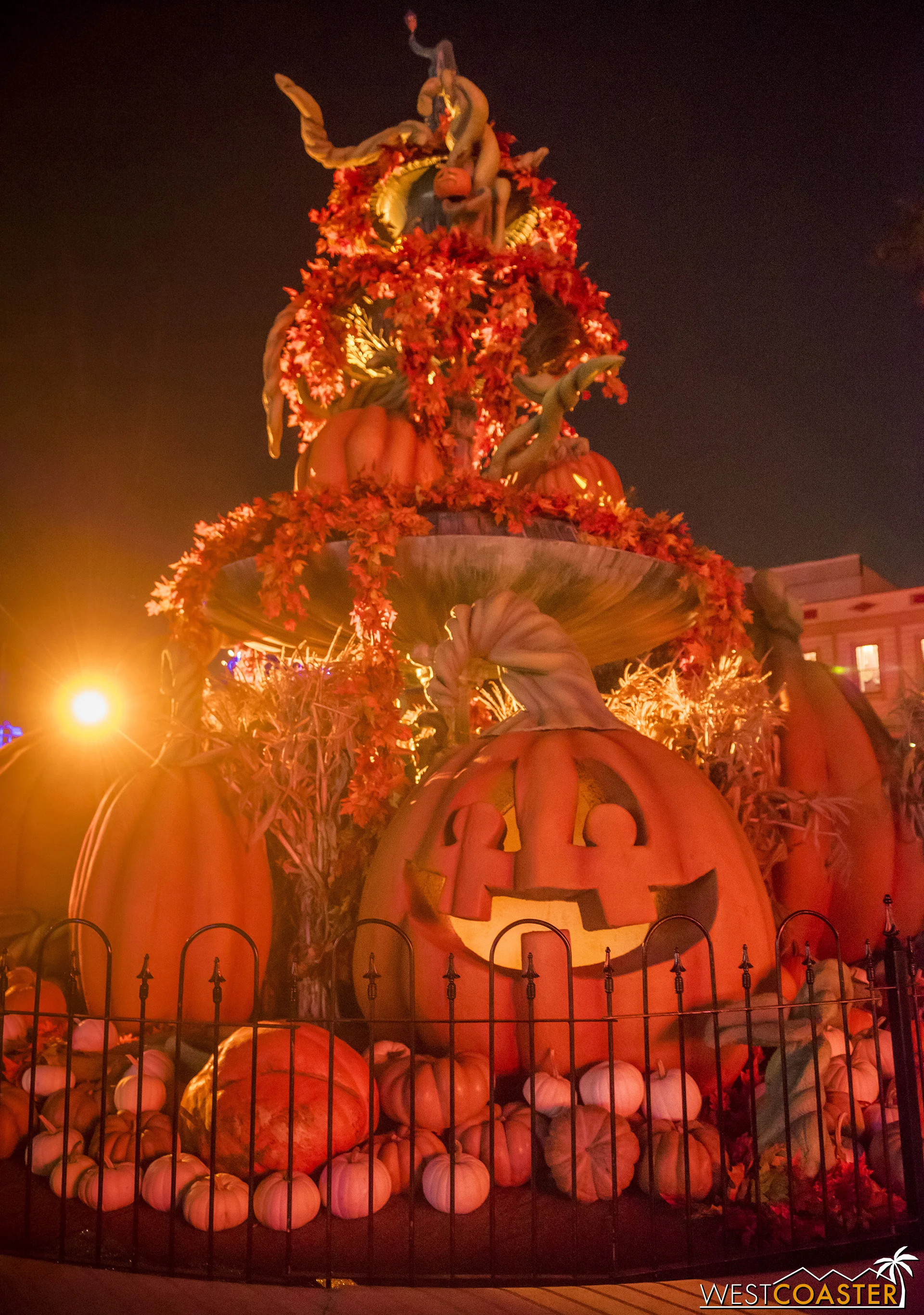 One of the few theming pieces in Carnevil.