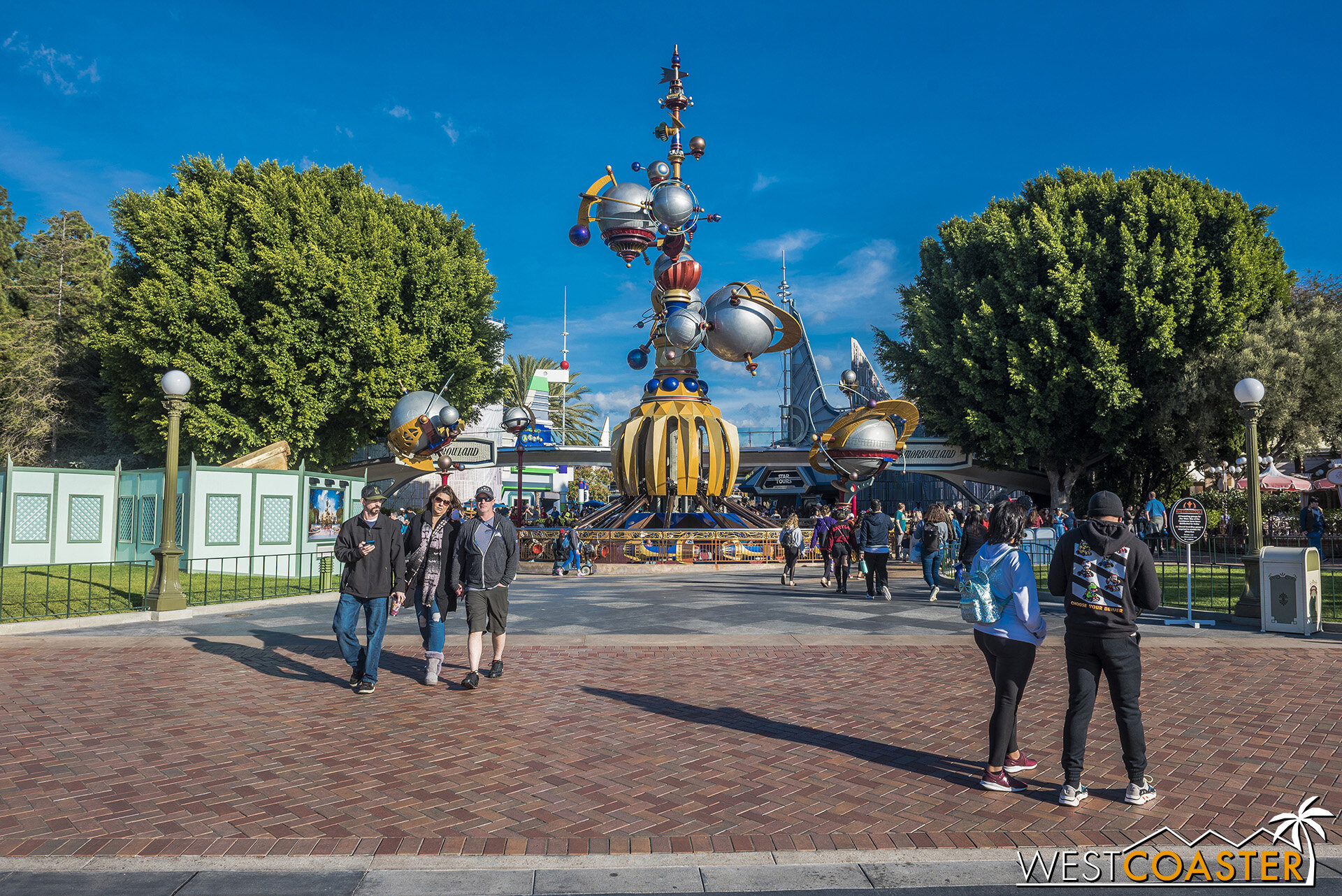  A look at the entrance of Tomorrowland. 