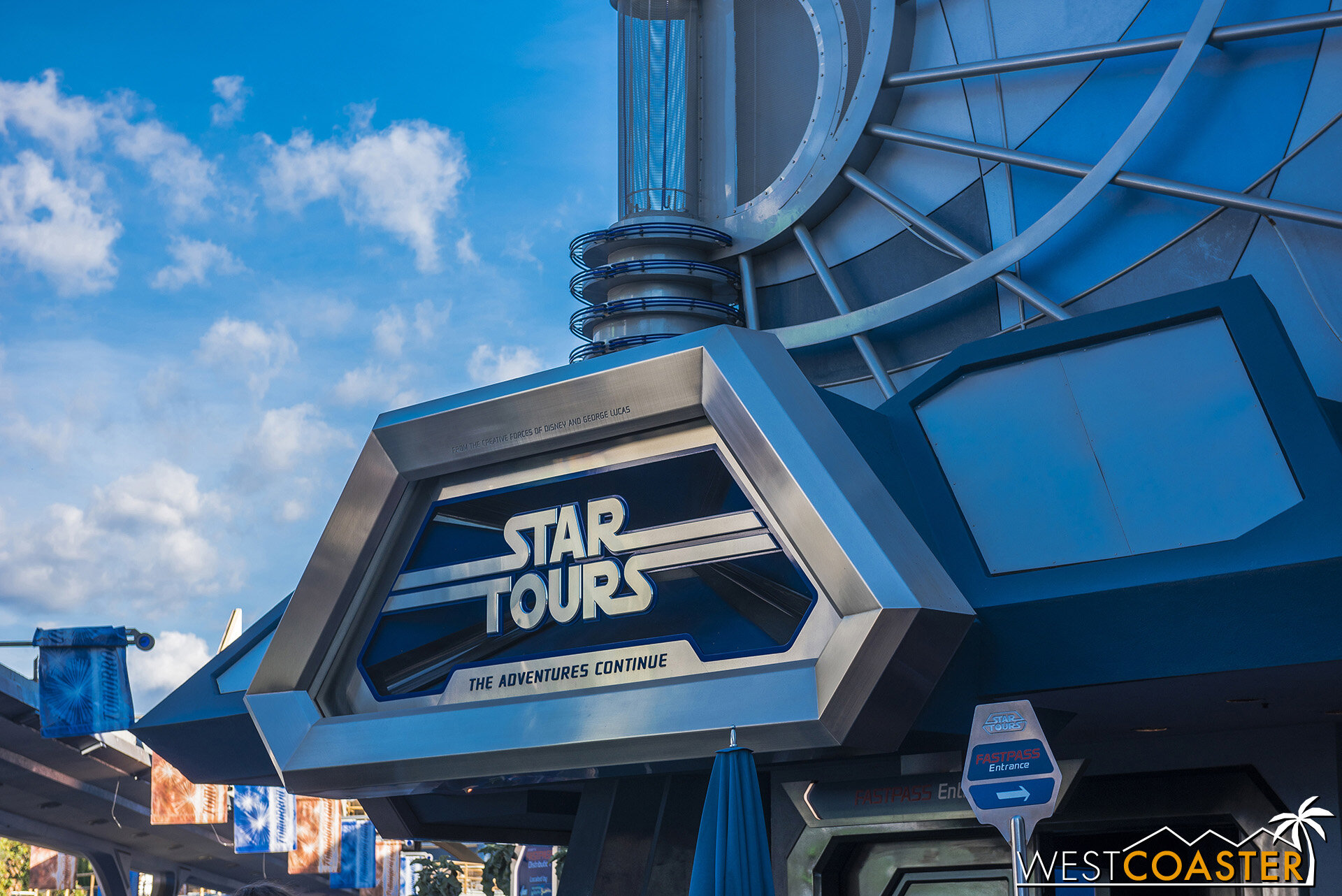  Star Tours has new scenes.  Go check them out, but not if you haven’t seen  Rise of the Resistance  yet. 