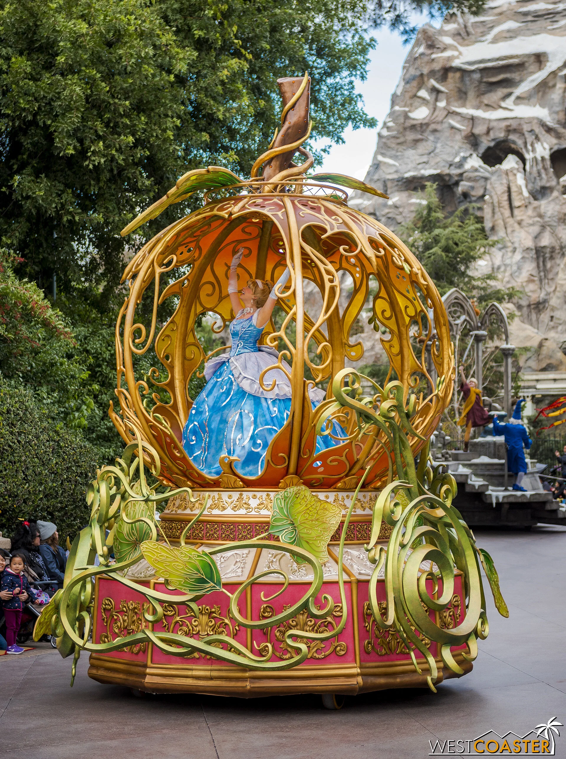 DLR-20_0303-F-Royalty-0000b.jpg