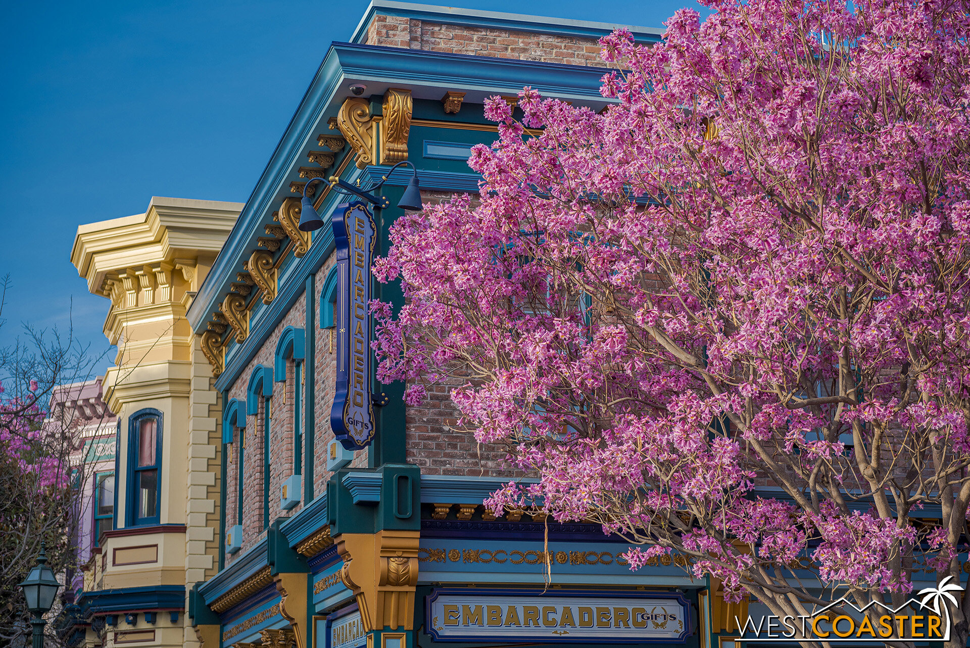 And over by Embarcadero Gifts at Pacific Wharf! 