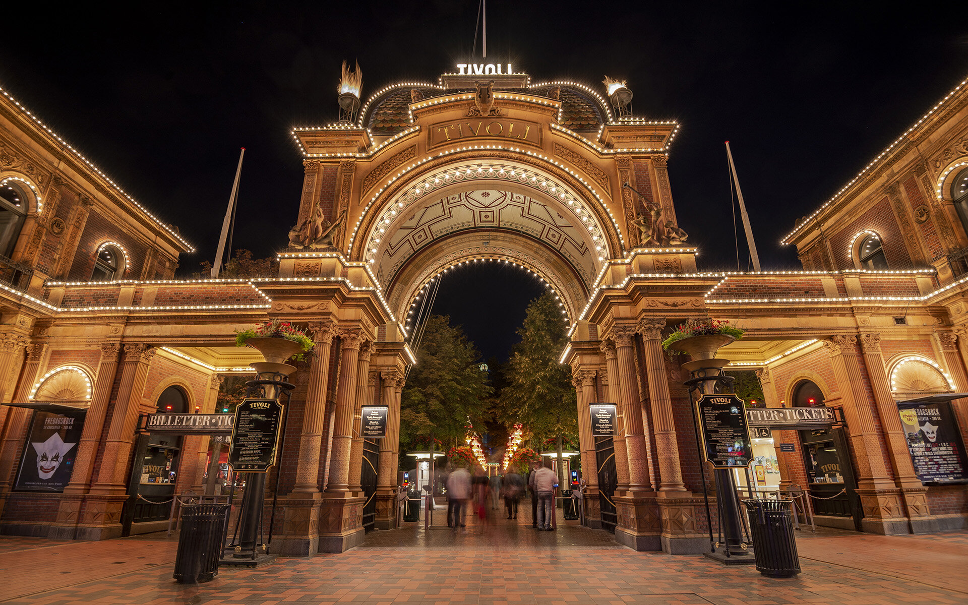 Tivoli Gardens Night
