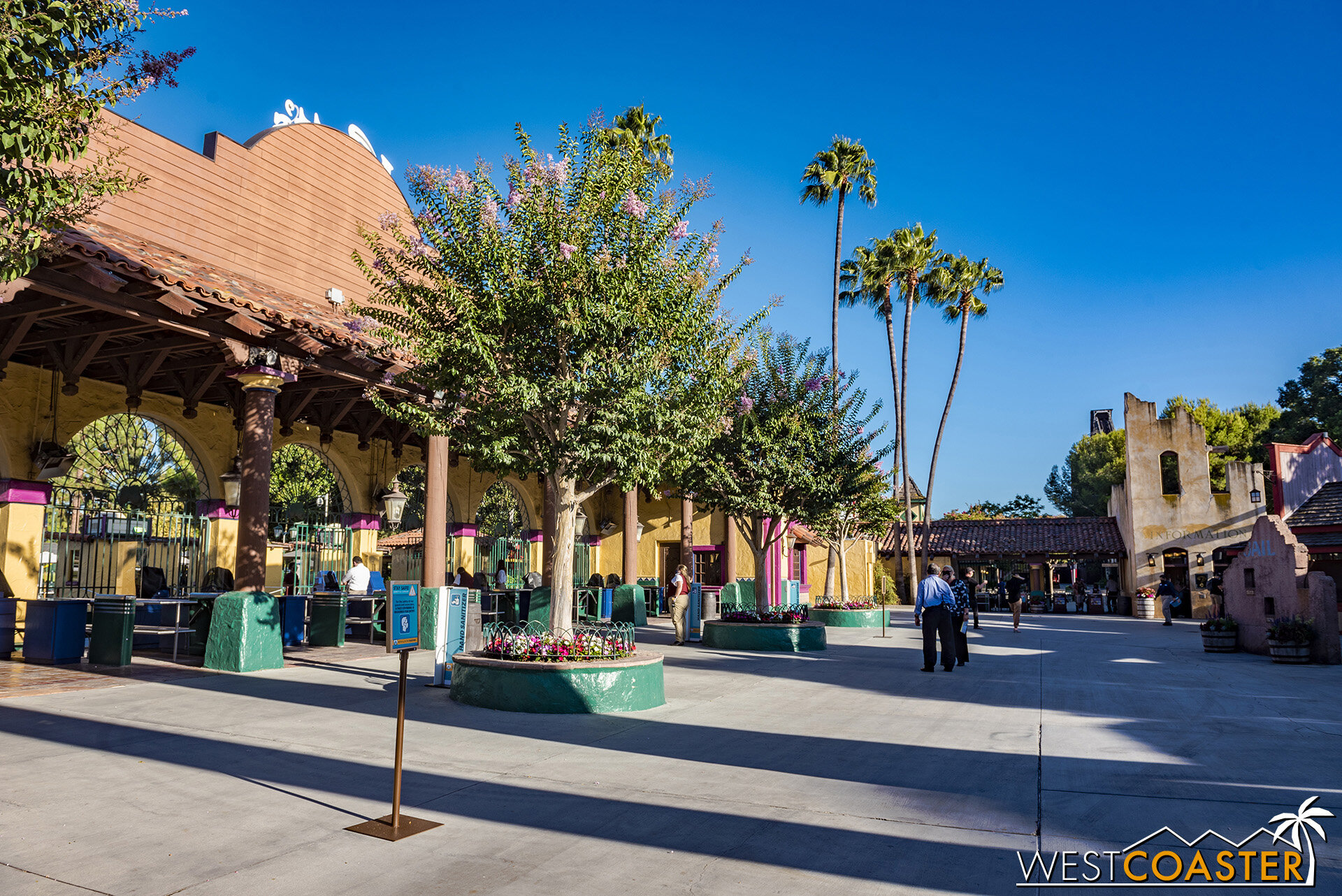  The following is an assortment of photos around Ghost Town and a bit of its adjacent areas to give a feel for the atmosphere of the park.  If you want to experience Knott’s on a very not-crowded day, this is definitely the chance to do so! 