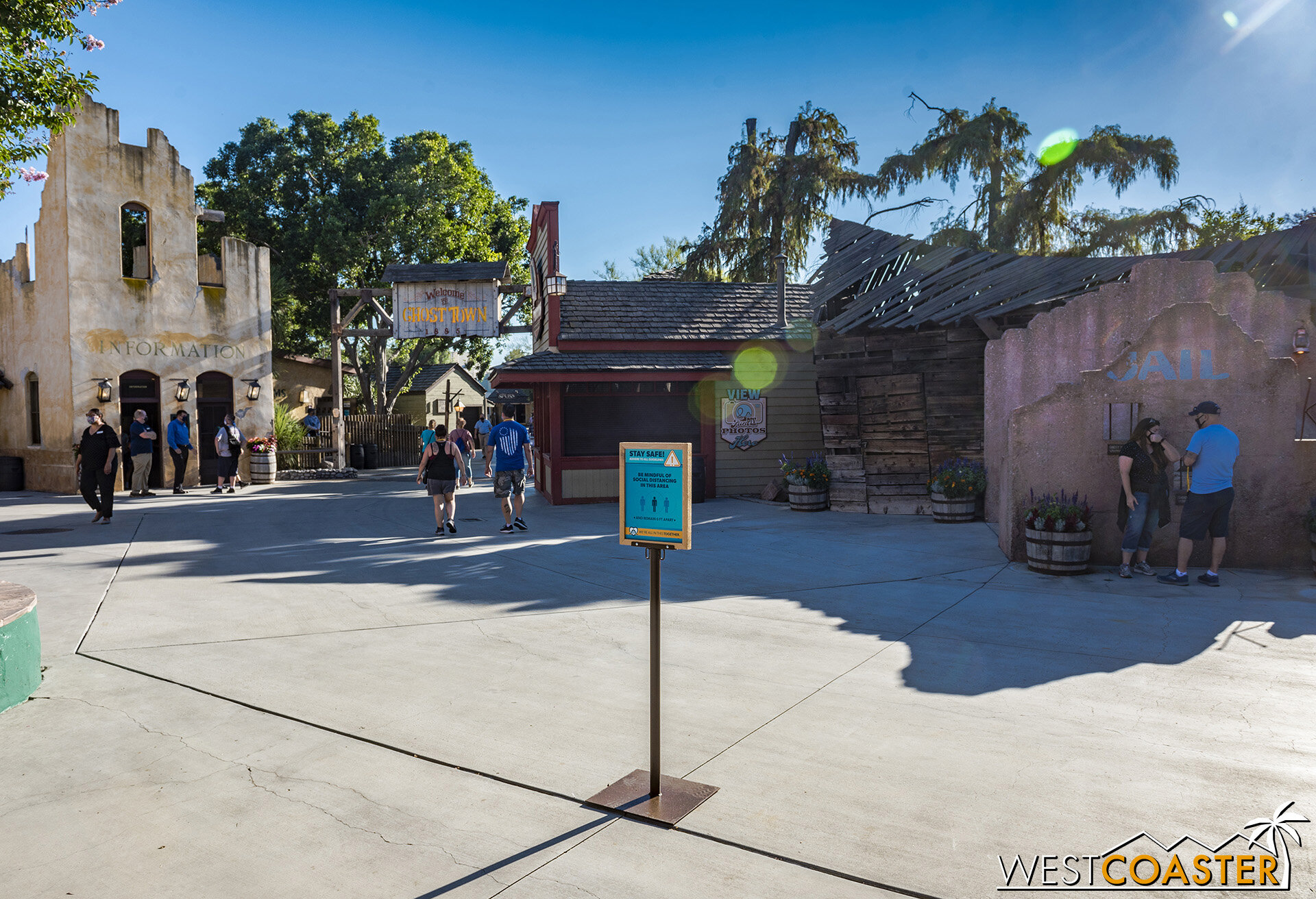  Although guests can also access the walkway between the Silver Bullet cobra roll, most people will enter the main Ghost Town entrance. 