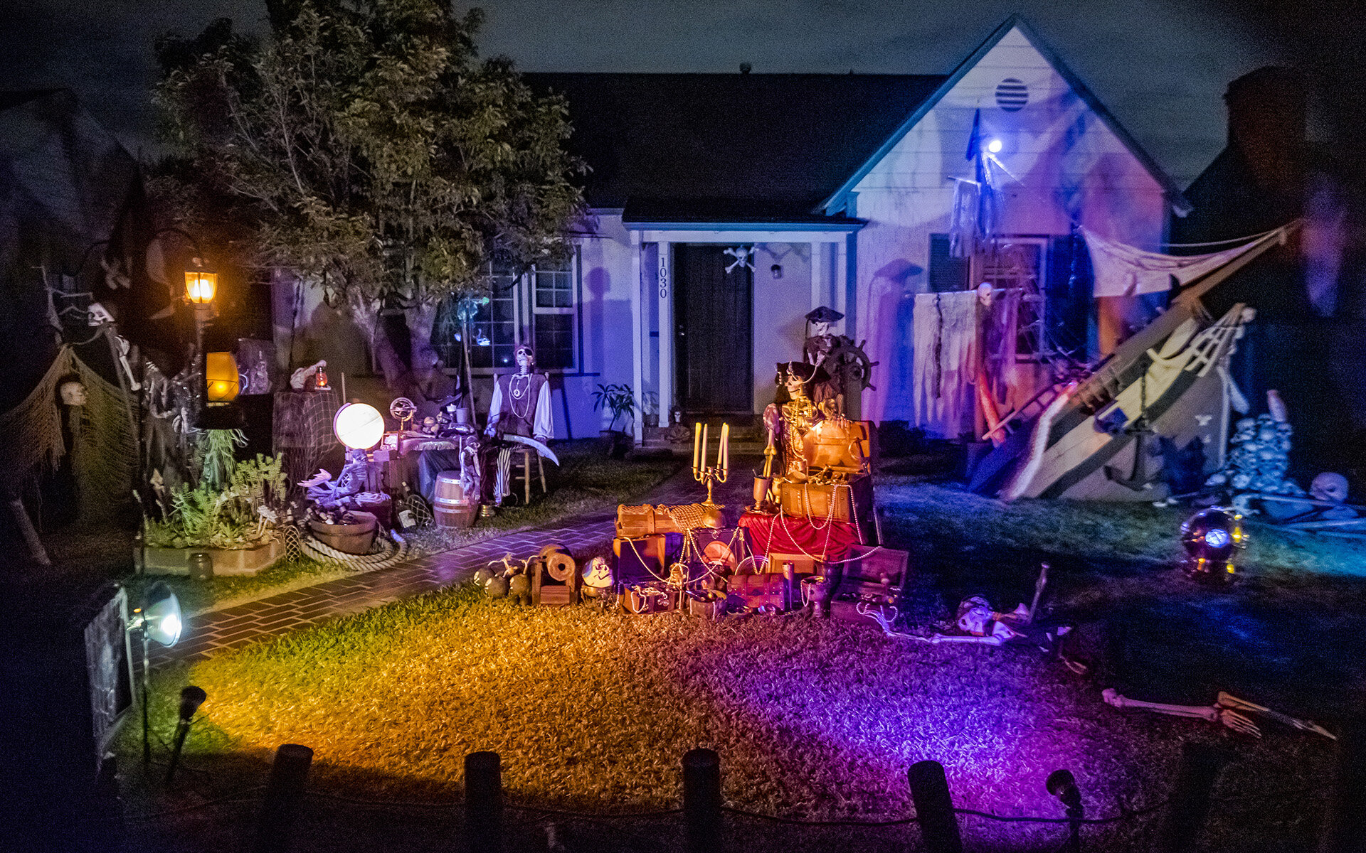San Gabriel Valley Yard Haunts 2020 MacDevitt Manor, Haunted by Memories Manor, Kraken Cove