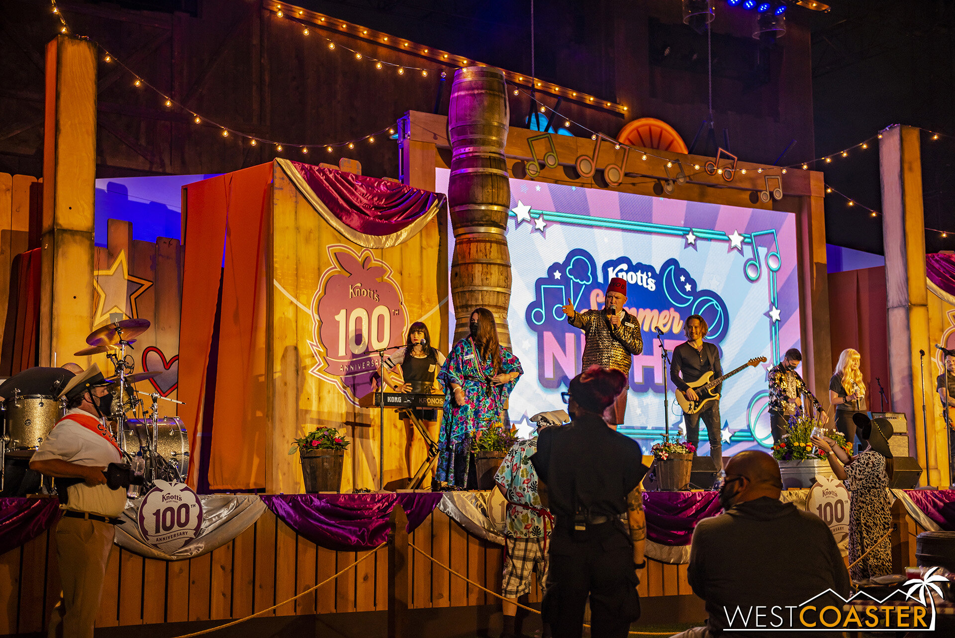  Knott’s Summer Nights returns with live bands gracing the Calico Mine Stage nightly. 