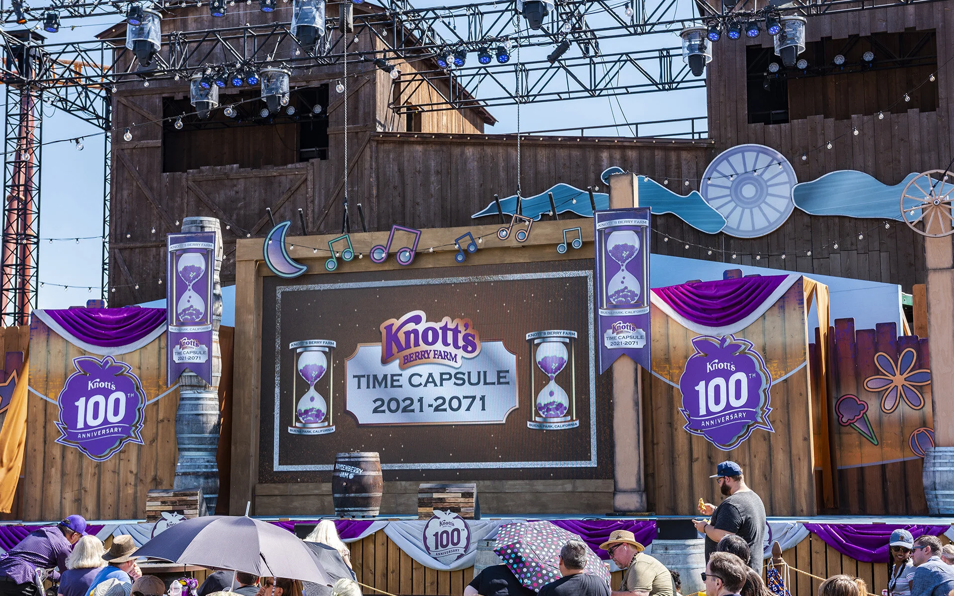 Knott's Berry Farm's 100th Anniversary Time Capsule Ceremony — Restcoaster