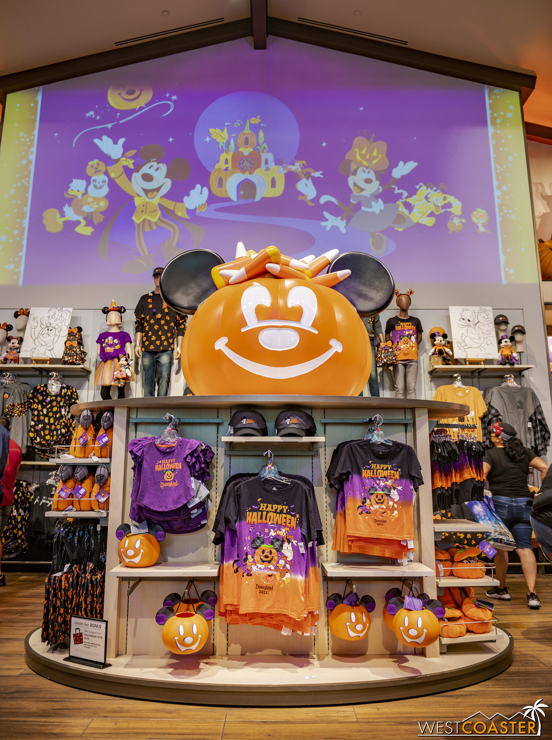  Inside World of Disney, official Disney Halloween merchandise has been on sale. 