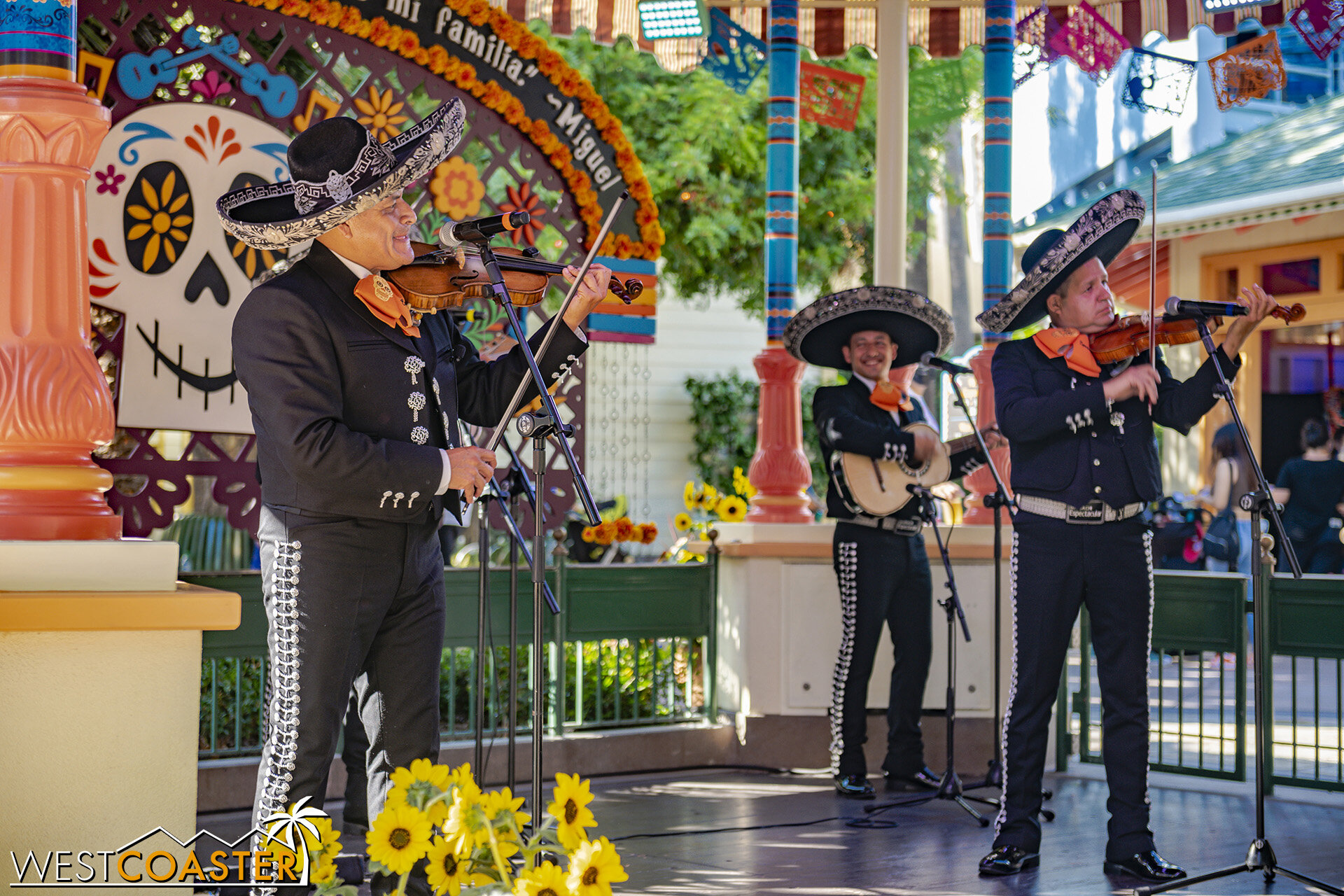  At the Paradise Garden Bandstand, guests can enjoy live music from Latin bands. 