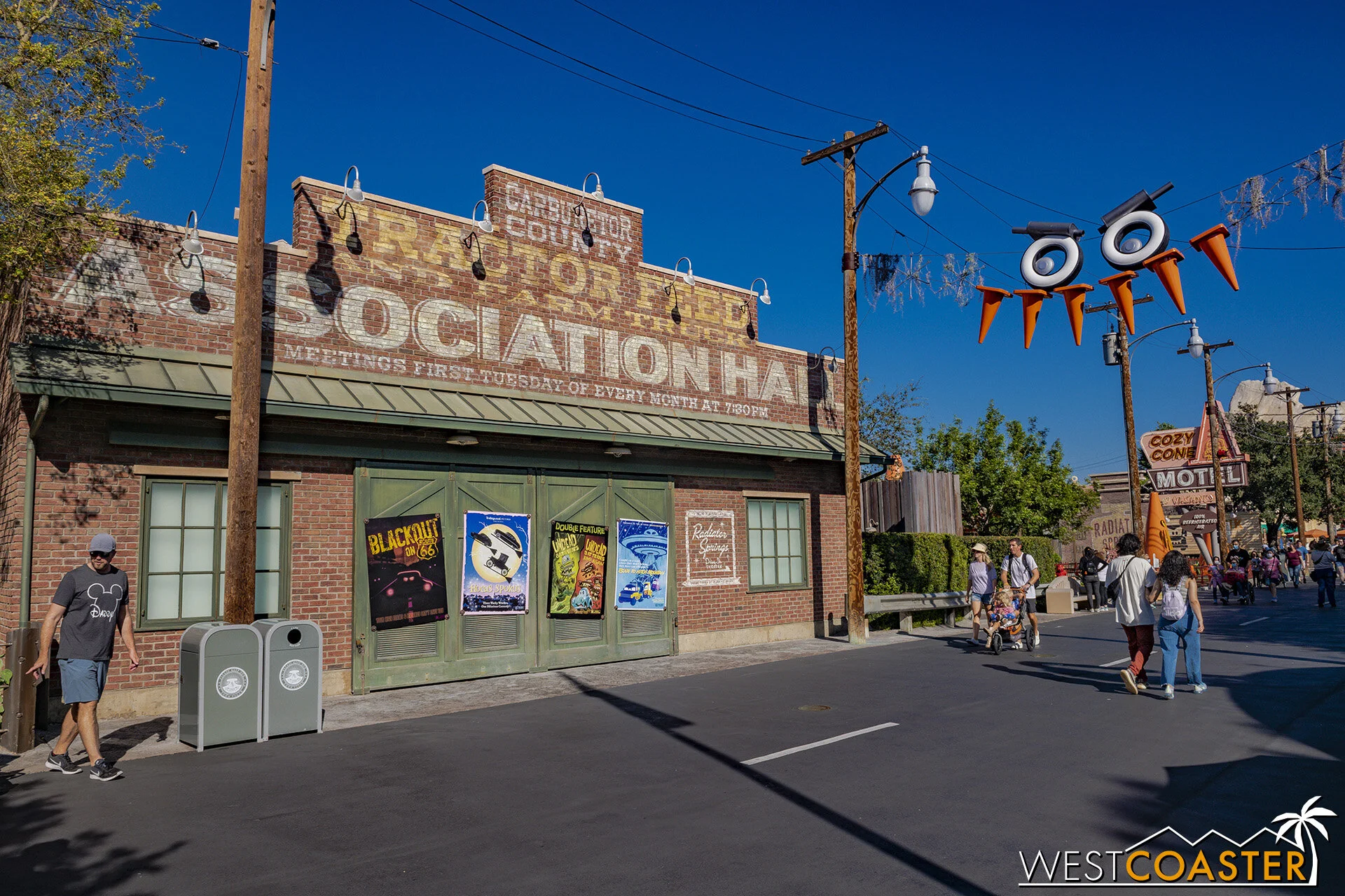  Over here, the punny horror posters are back. 