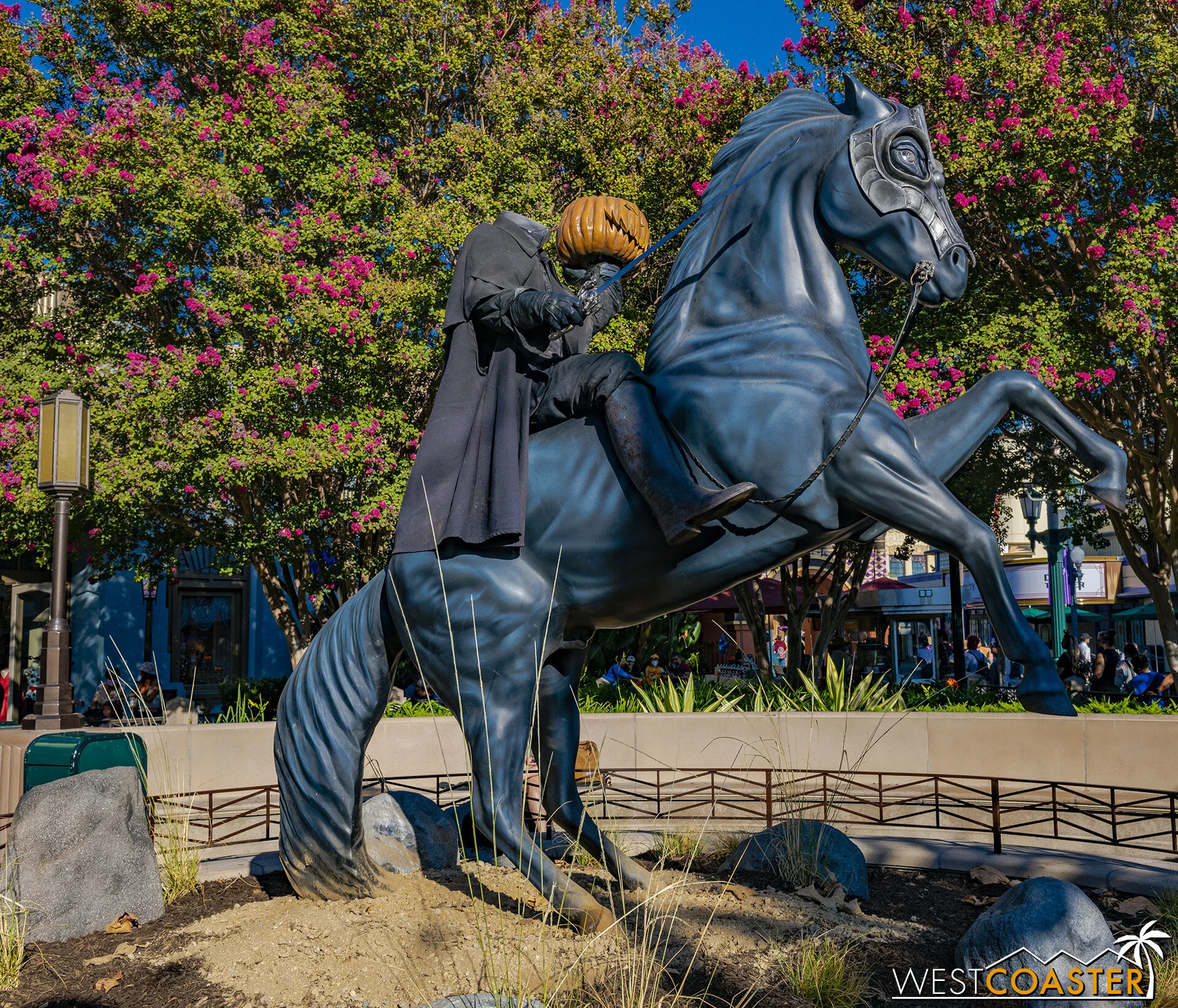  It’s the Headless Horseman! 