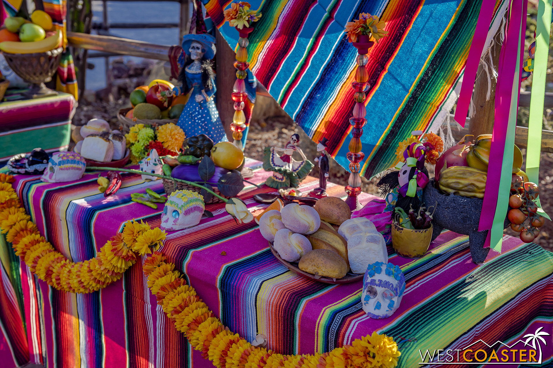  Of course, there is an ofrenda, or offering display for the dead. 