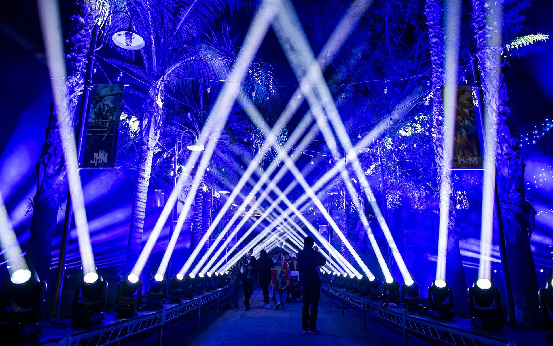 Saddleback Church presents Light of the World 2021 Review — Restcoaster