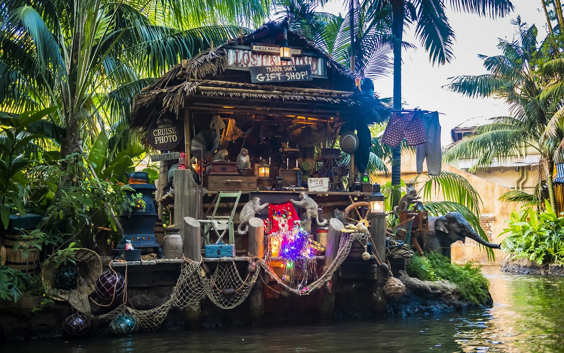Disneyland Resort Update: Jungle Cruise and Snow White Refreshed