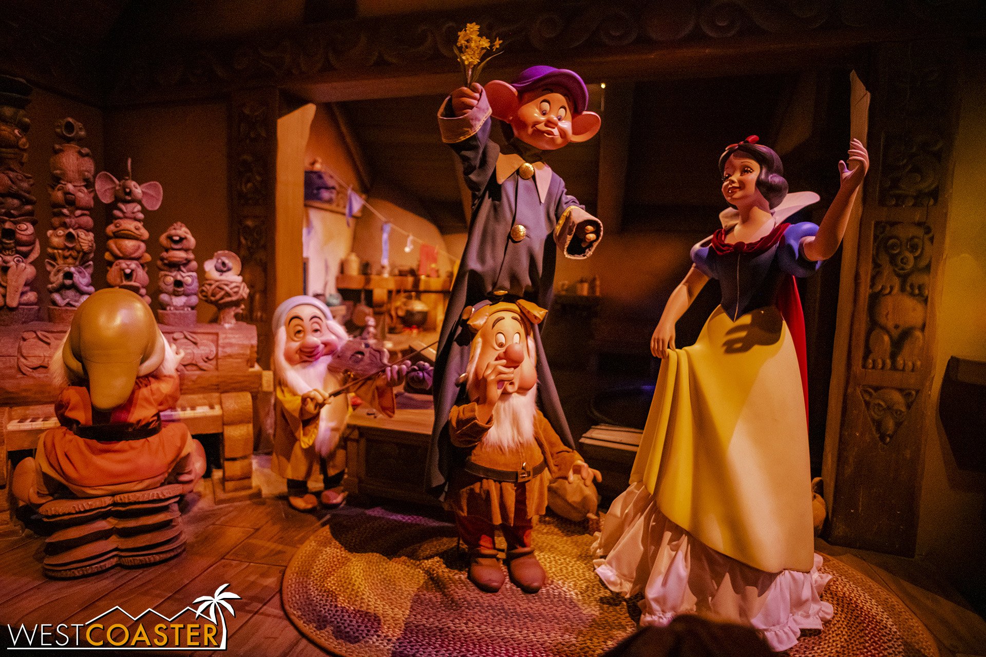  The first scene with Snow White and the Seven Dwarfs has been changed to include Snow White dancing with them rather than just coming down the stairs. 