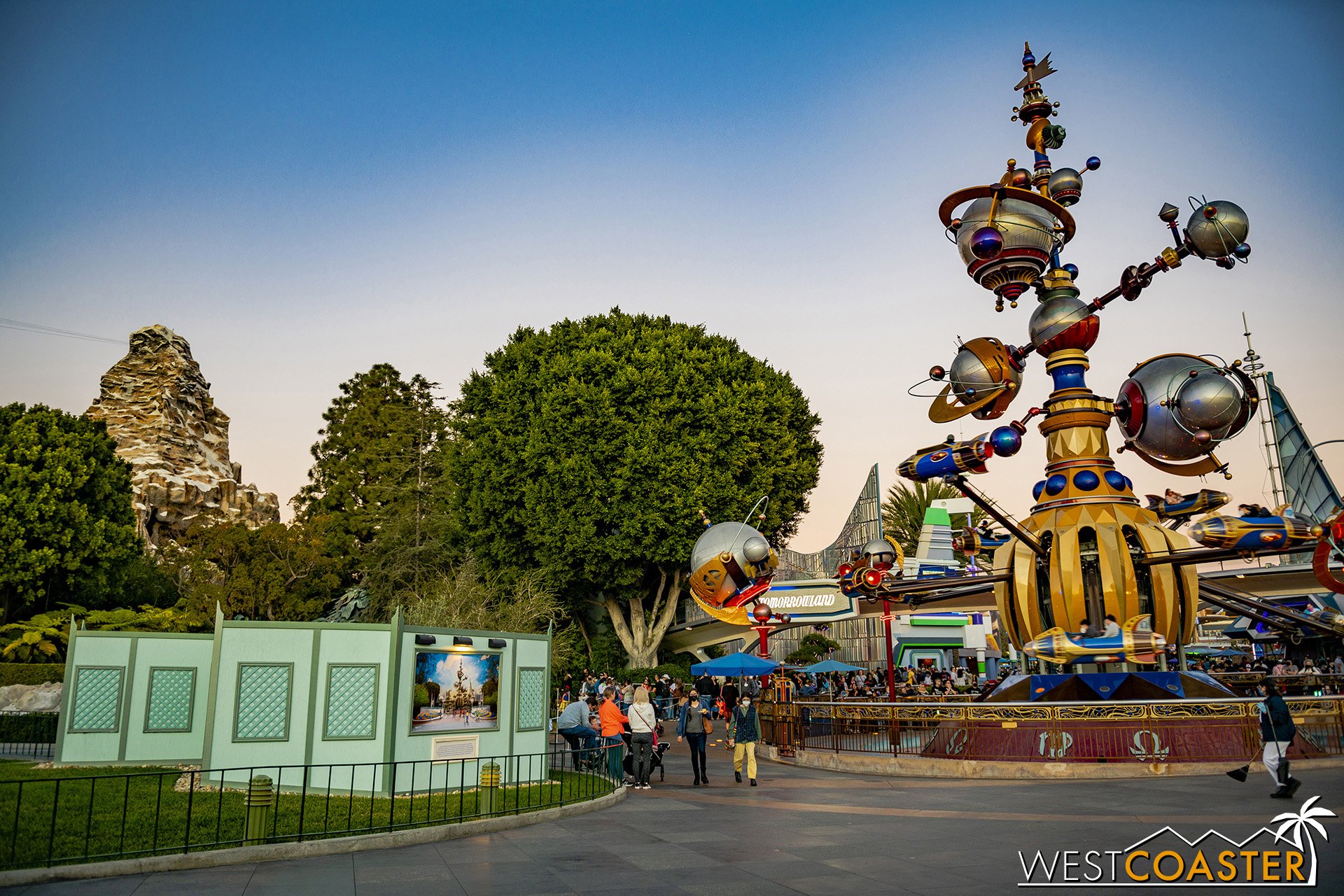  In Tomorrowland, these work walls have been up forever. 