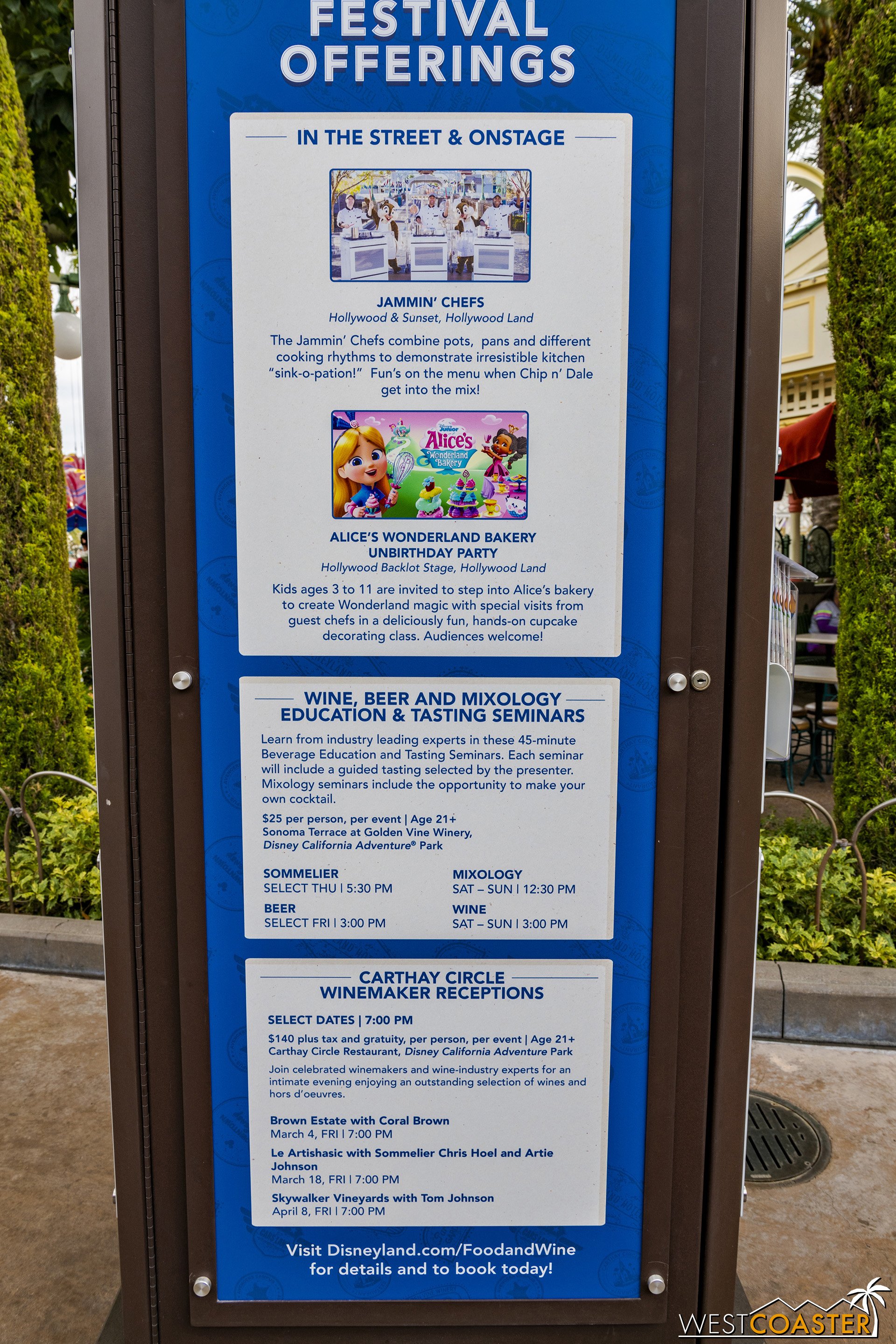  There are also some live shows in Hollywood Land, though I was unable to get photos of Jammin’ Chefs and Alice’s Wonderland Bakery Unbirthday Party. 